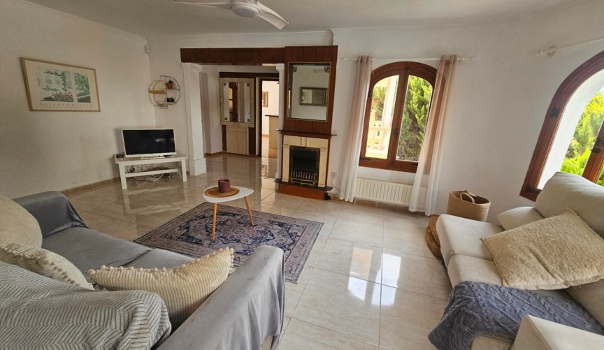 Återförsäljning - Villa -
Jávea - Costa Blanca