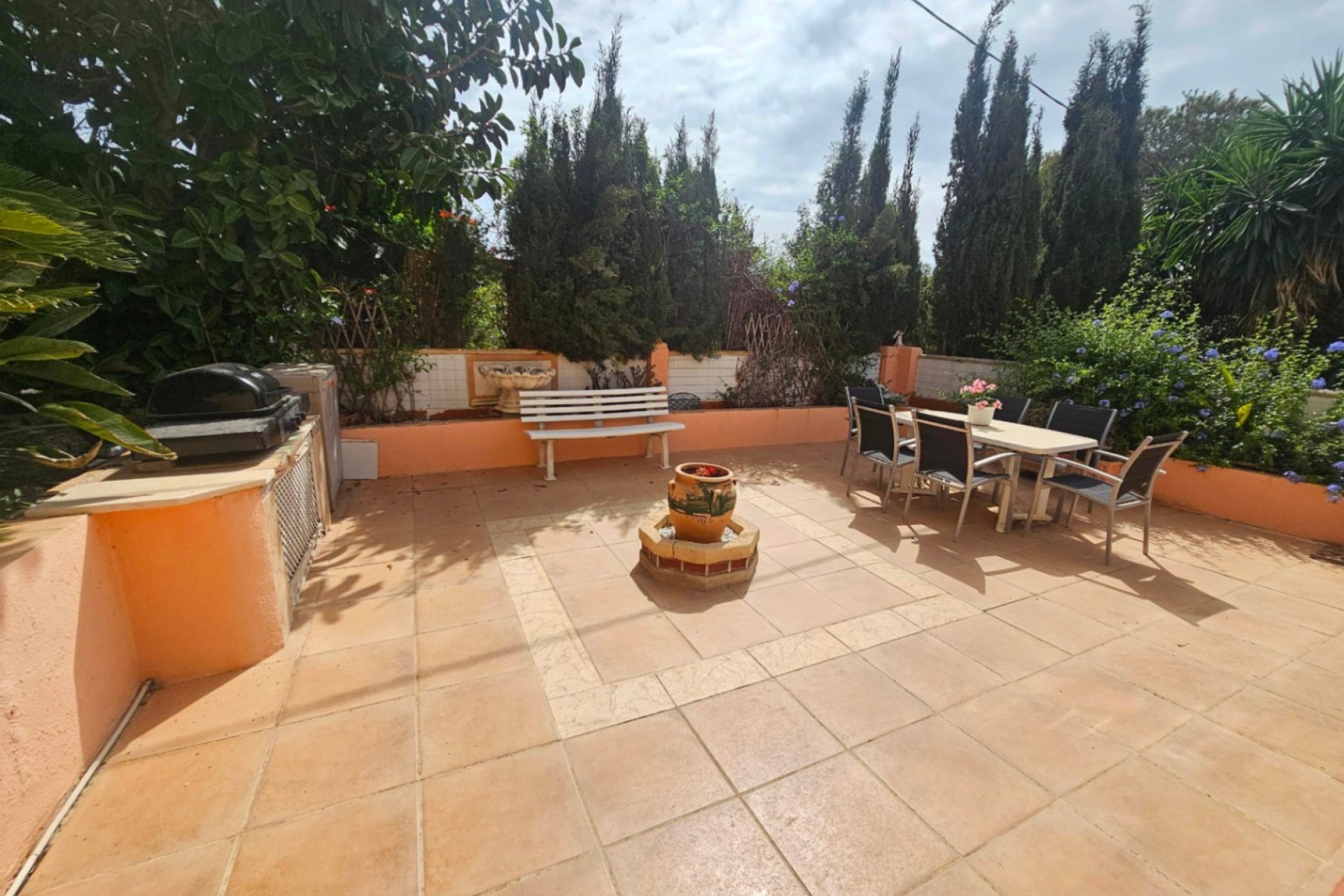 Återförsäljning - Villa -
Jávea - Costa Blanca