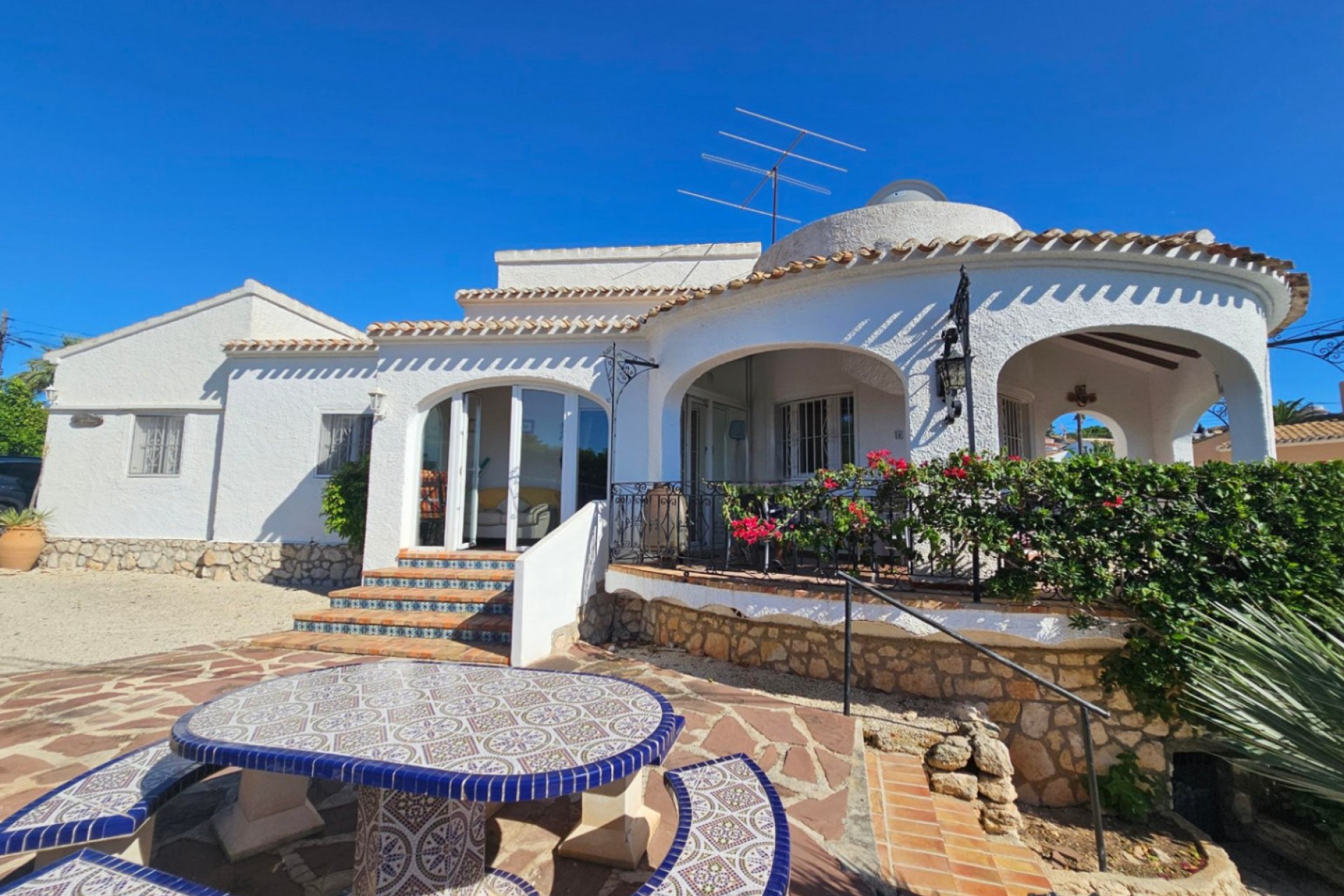 Återförsäljning - Villa -
Jávea - Costa Blanca