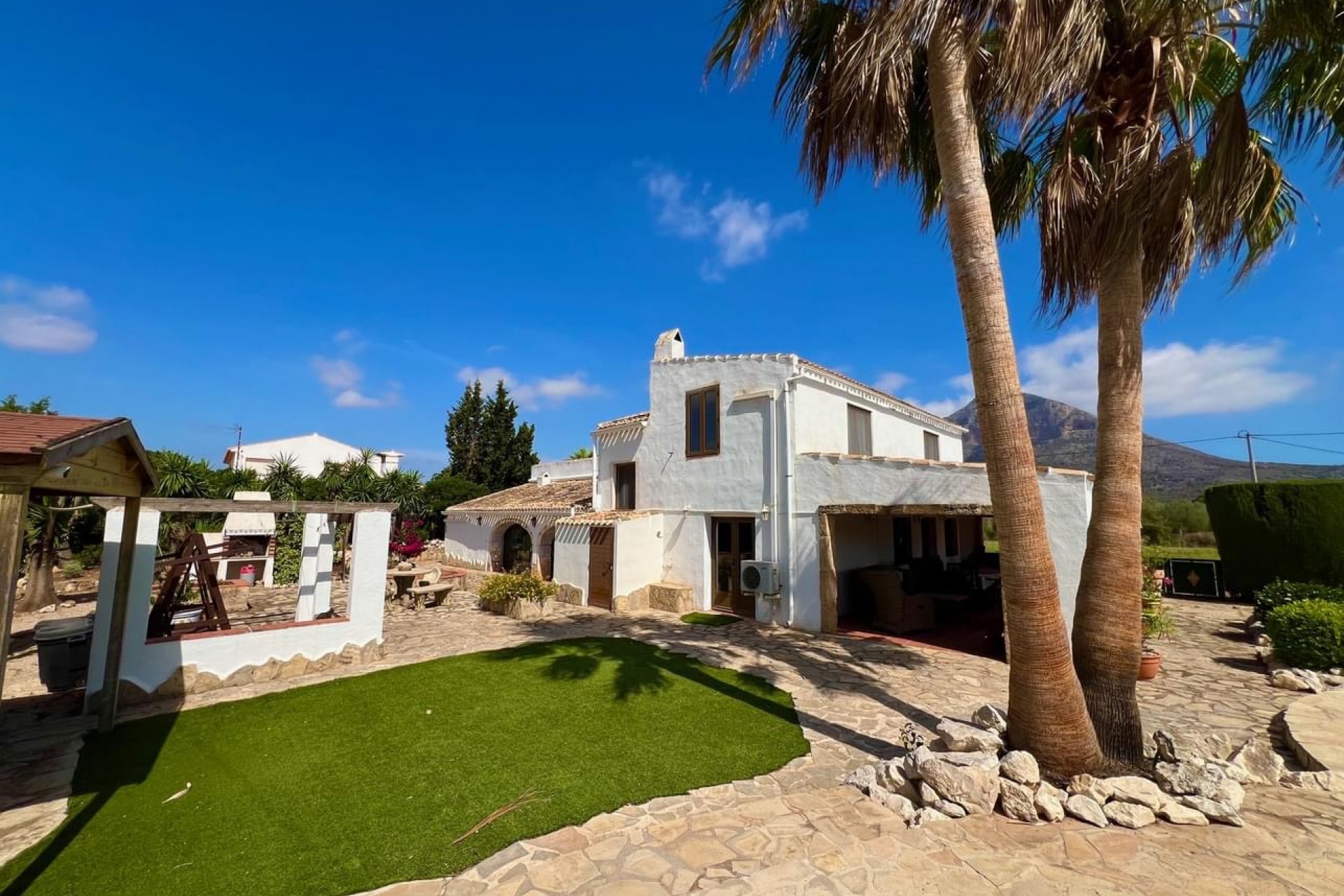 Återförsäljning - Villa -
Jávea - Costa Blanca