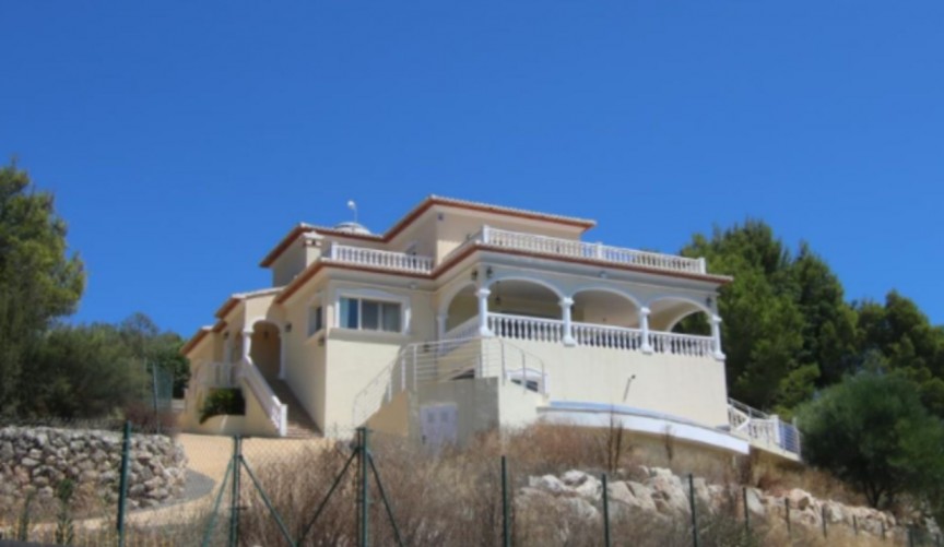 Återförsäljning - Villa -
Jávea - Costa Blanca