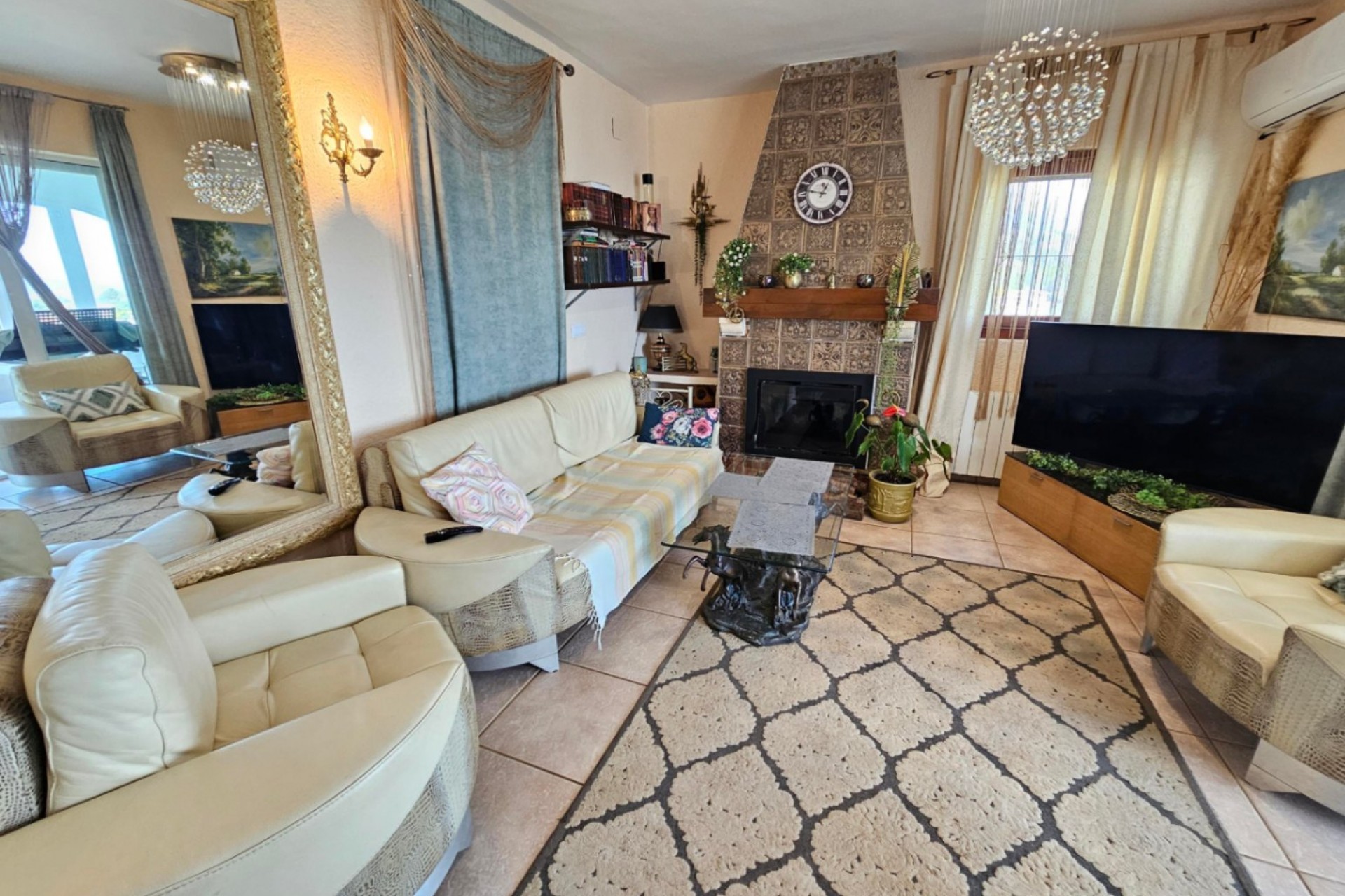 Återförsäljning - Villa -
Jávea - Costa Blanca