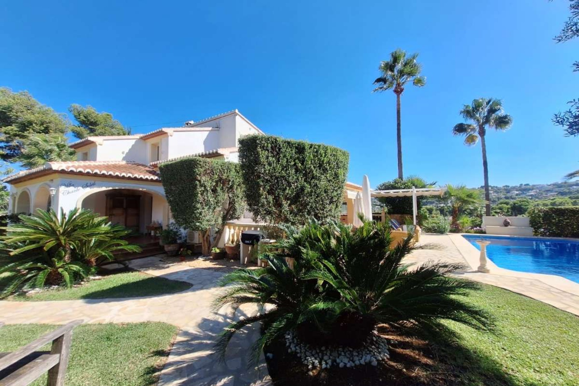 Återförsäljning - Villa -
Jávea - Costa Blanca