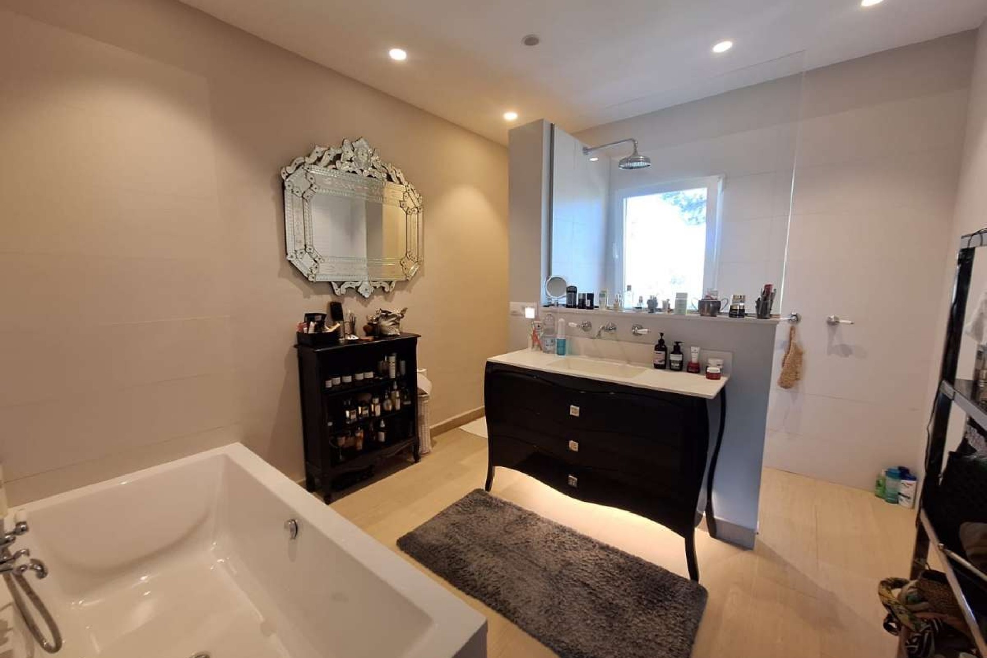 Återförsäljning - Villa -
Jávea - Costa Blanca