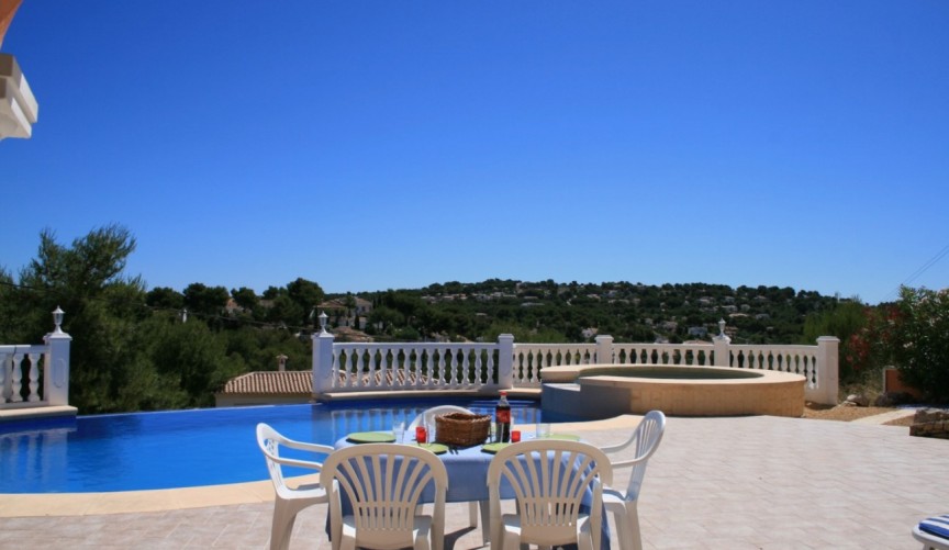 Återförsäljning - Villa -
Jávea - Costa Blanca