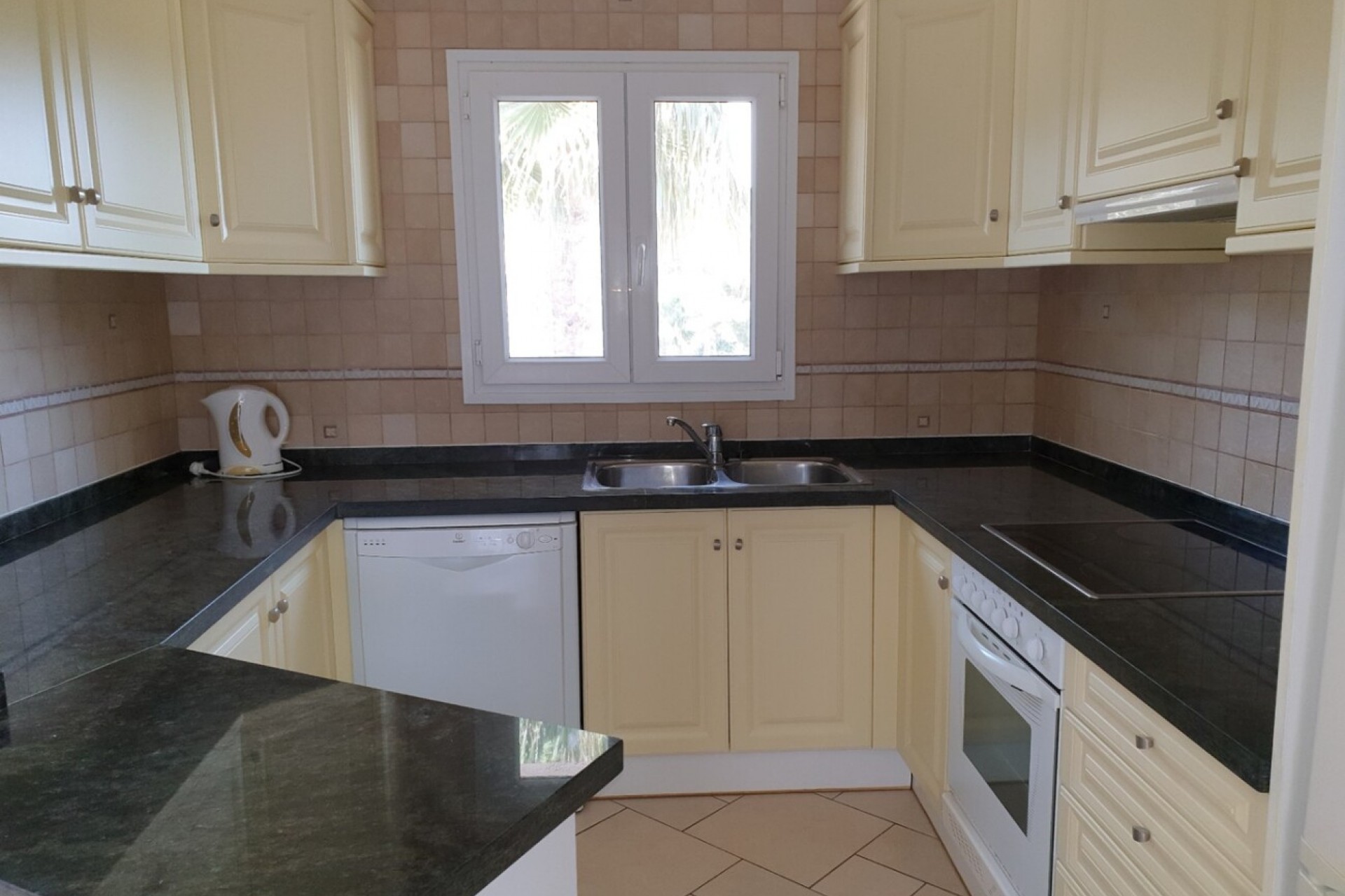 Återförsäljning - Villa -
Jávea - Costa Blanca