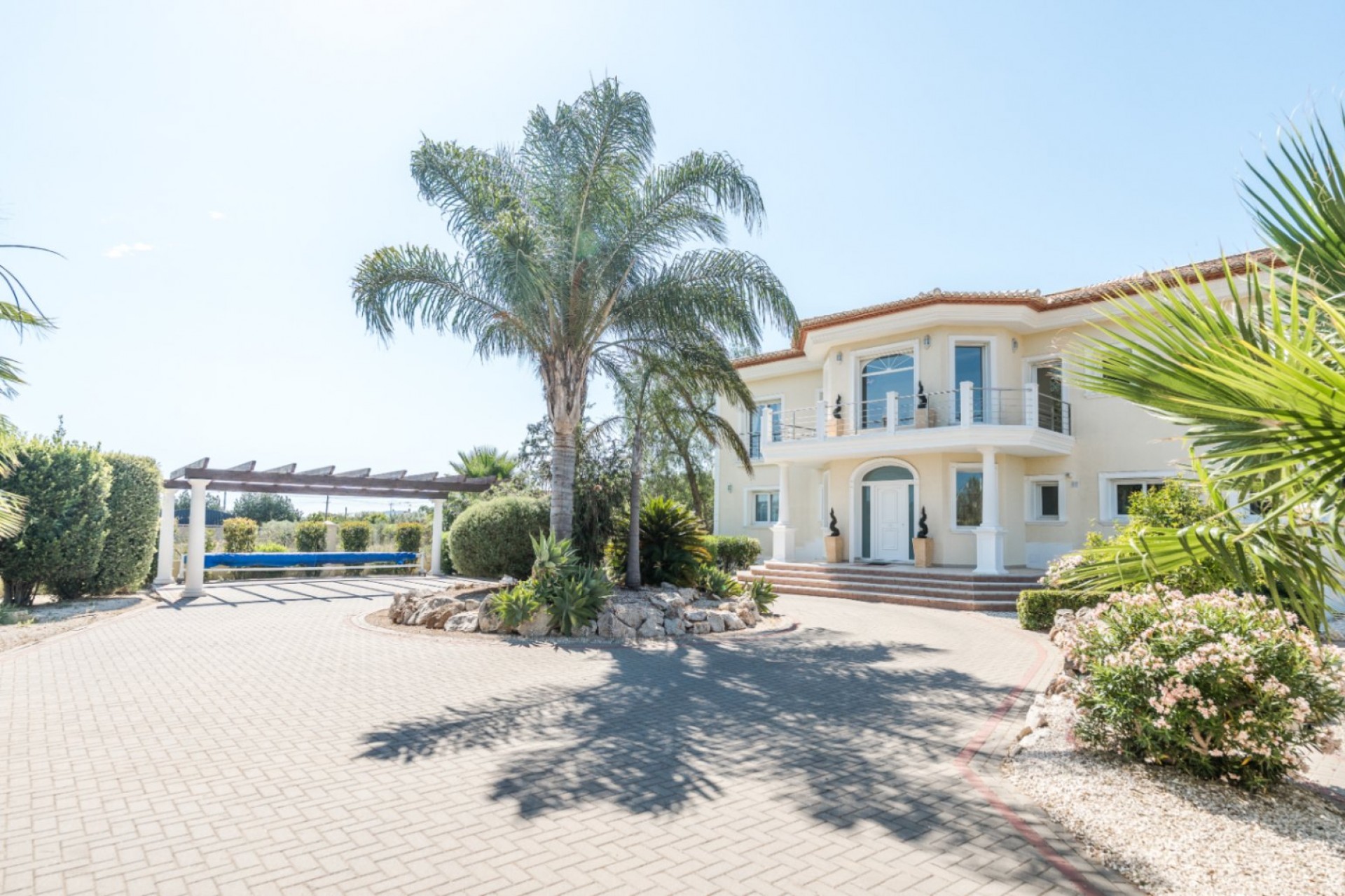 Återförsäljning - Villa -
Jávea - Costa Blanca