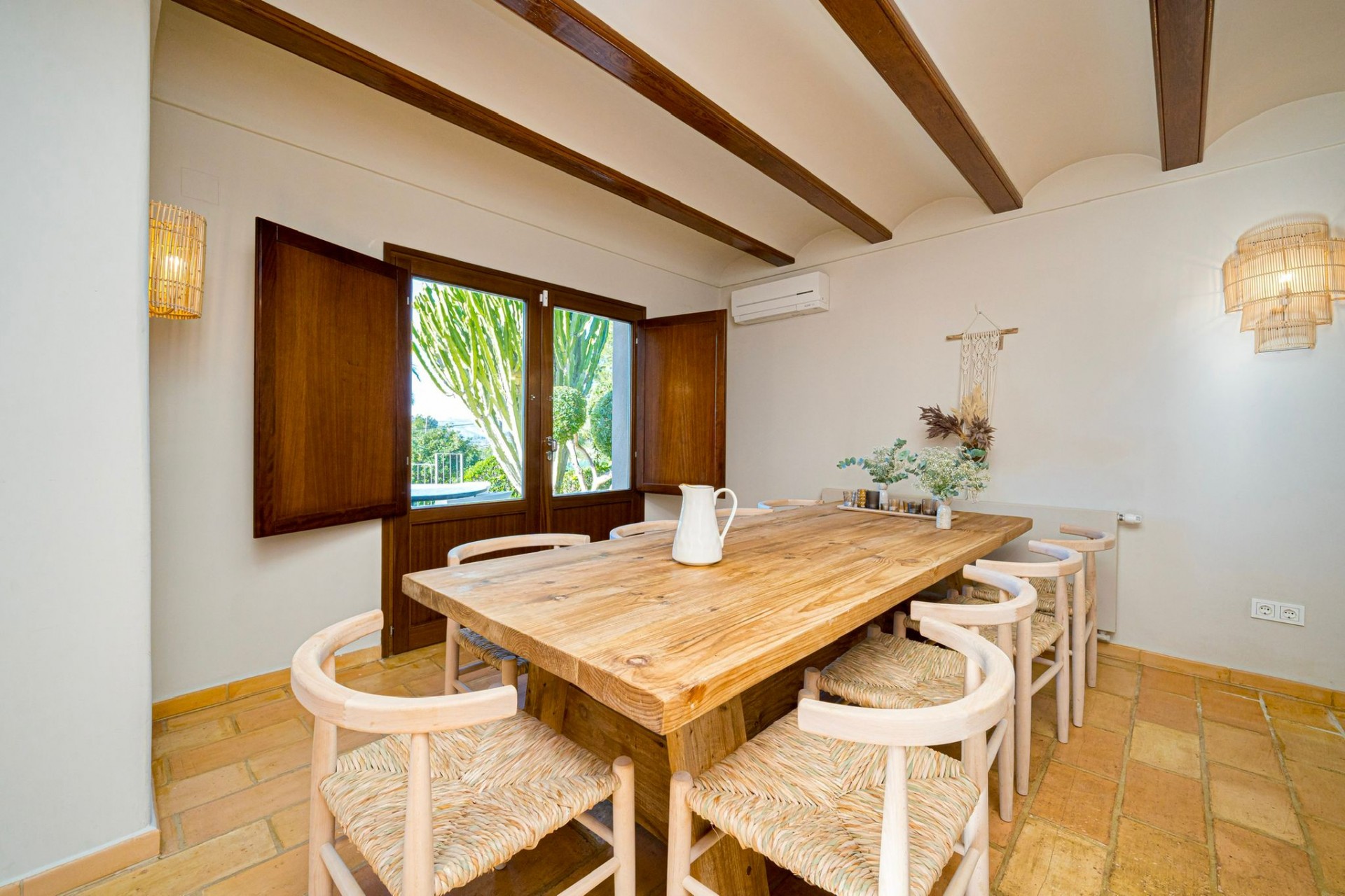 Återförsäljning - Villa -
Jávea - Costa Blanca