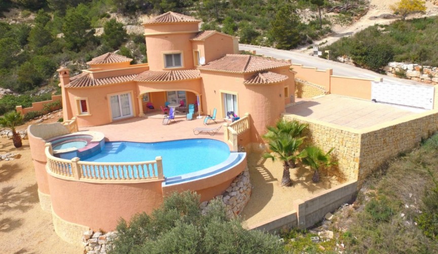 Återförsäljning - Villa -
Jávea - Costa Blanca