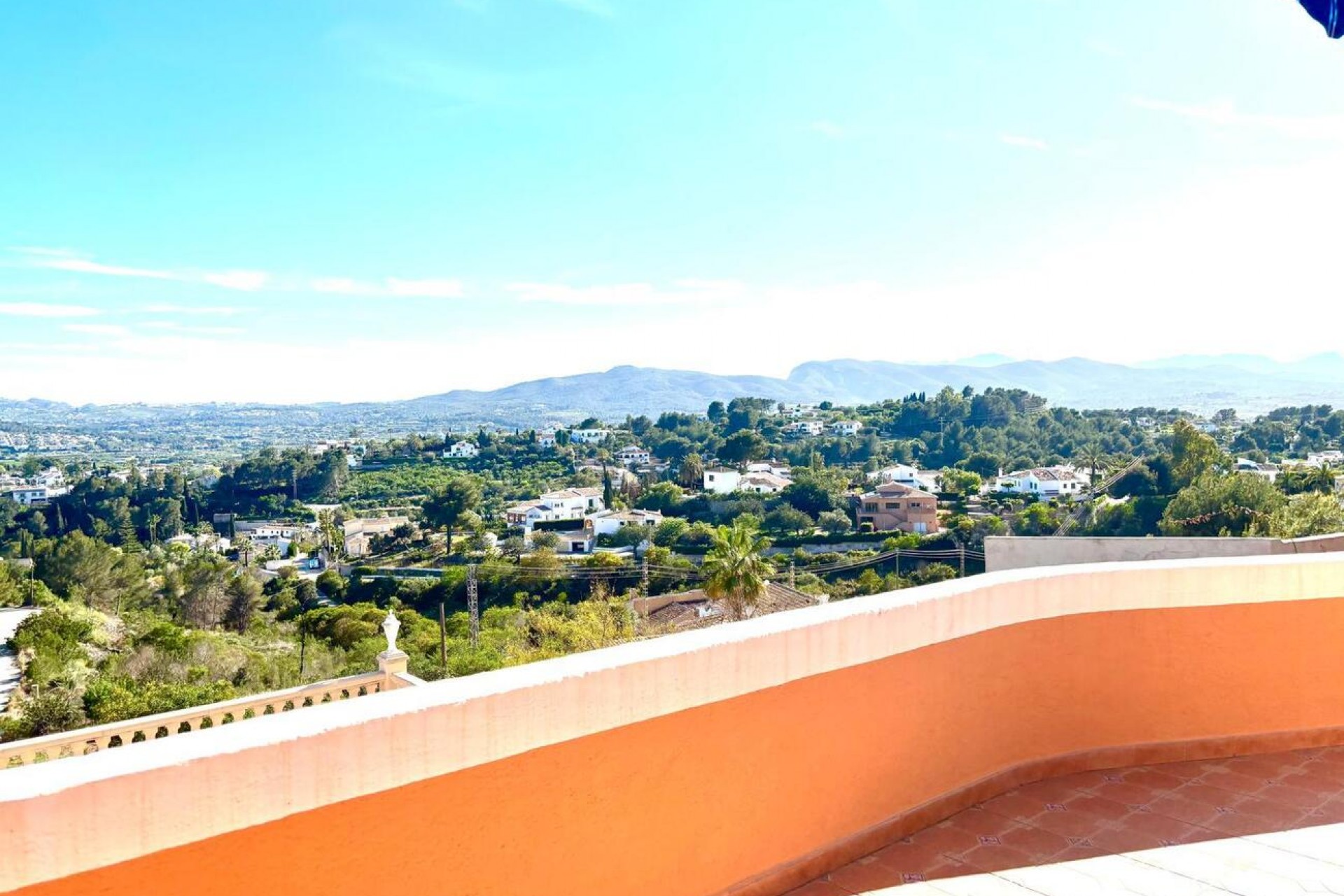 Återförsäljning - Villa -
Jávea - Costa Blanca