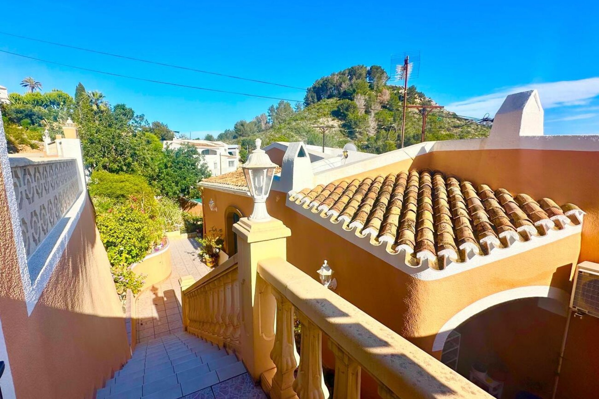 Återförsäljning - Villa -
Jávea - Costa Blanca