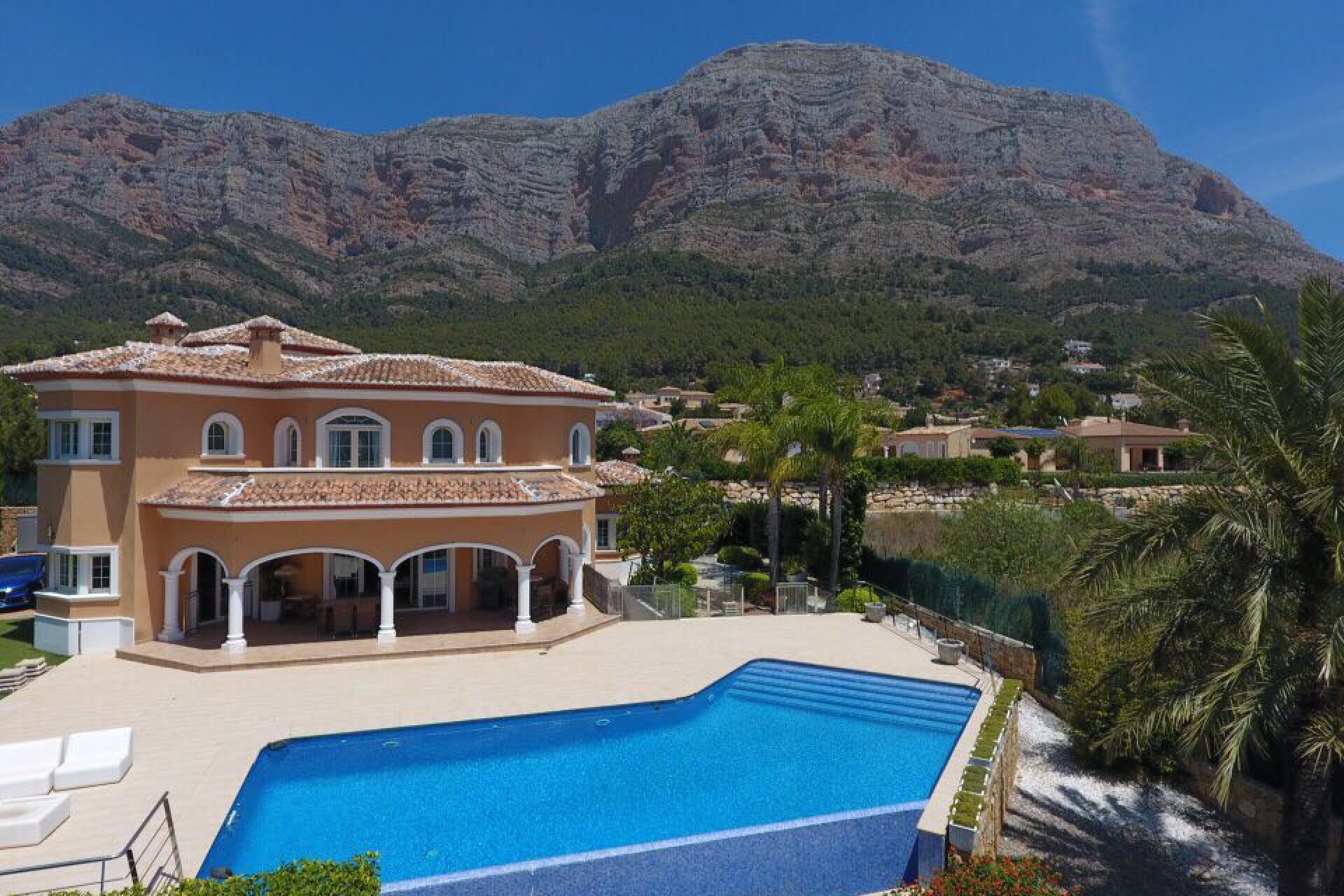 Återförsäljning - Villa -
Jávea - Costa Blanca