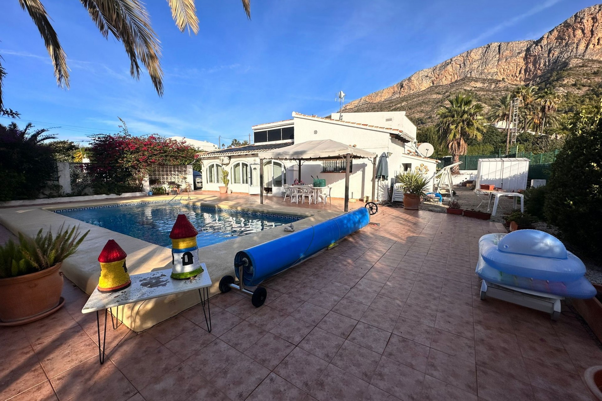 Återförsäljning - Villa -
Jávea - Costa Blanca