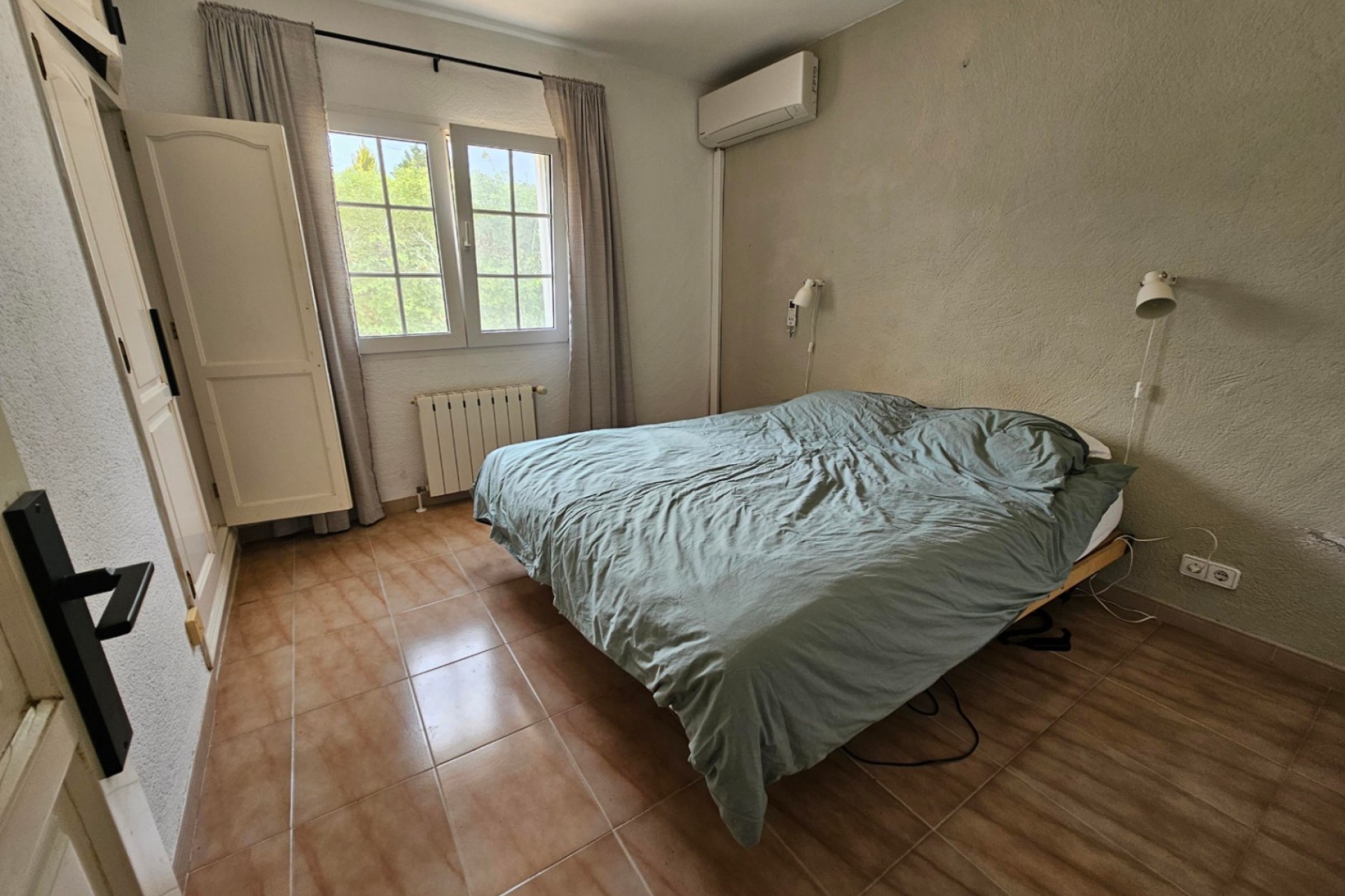 Återförsäljning - Villa -
Jávea - Costa Blanca