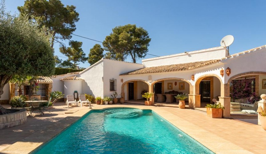 Återförsäljning - Villa -
Jávea - Costa Blanca