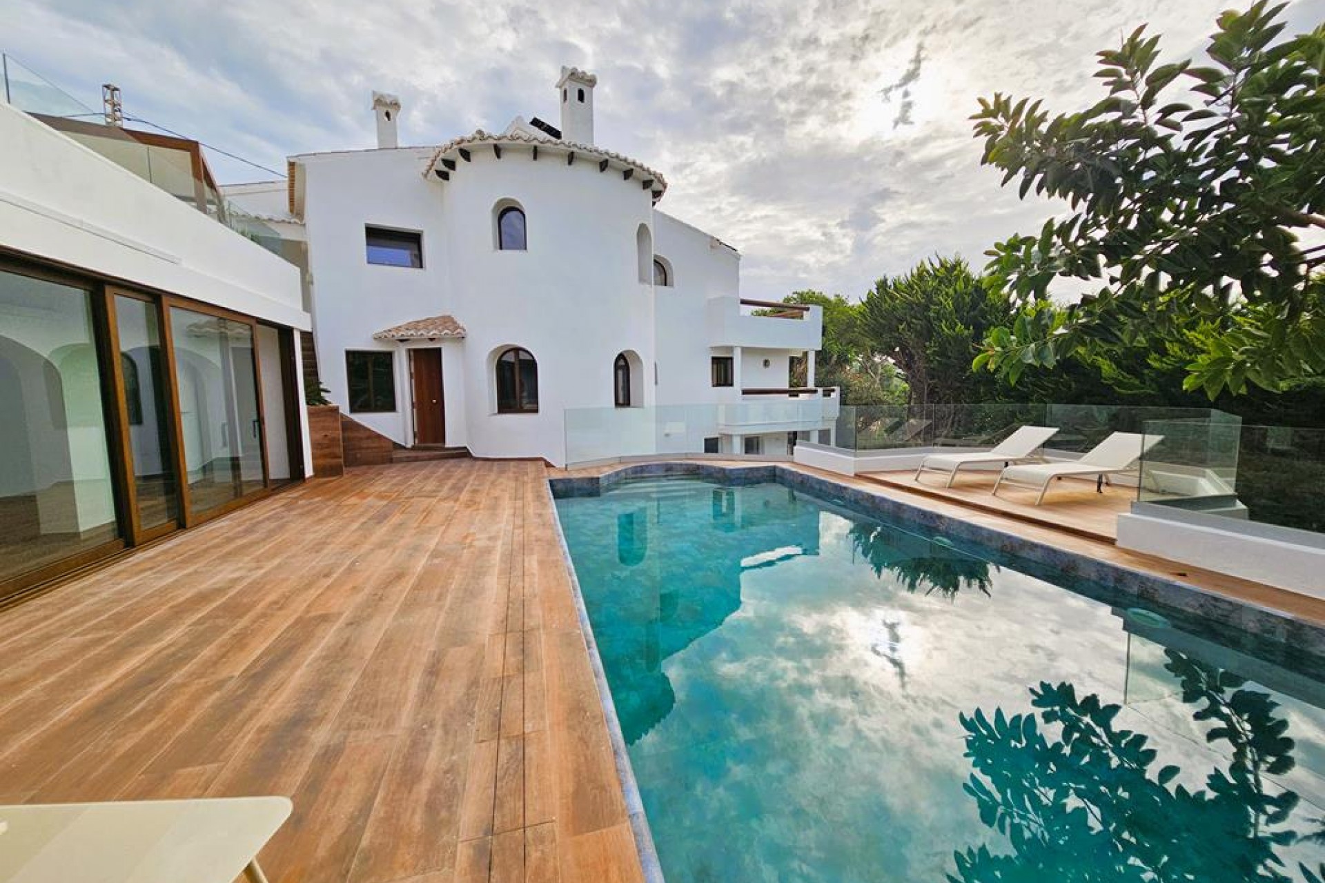 Återförsäljning - Villa -
Jávea - Costa Blanca