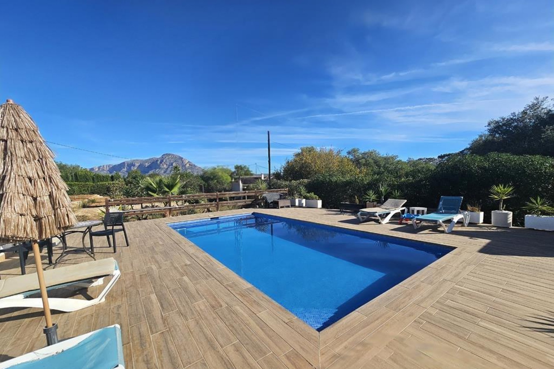 Återförsäljning - Villa -
Jávea - Costa Blanca