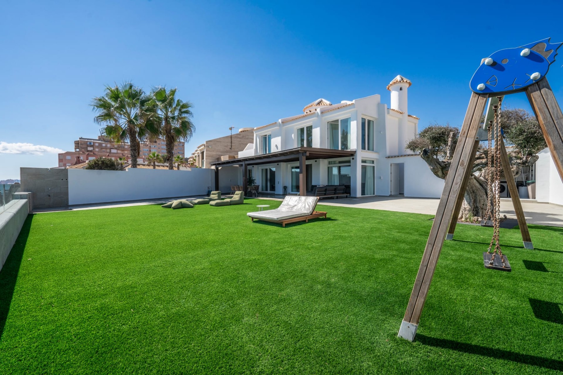 Återförsäljning - Villa -
La Manga del Mar Menor - Costa Calida