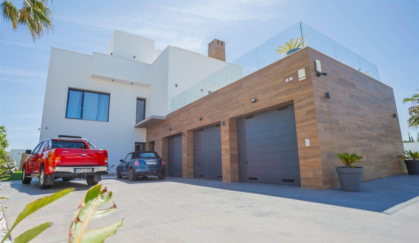 Återförsäljning - Villa -
La Manga del Mar Menor - Costa Calida