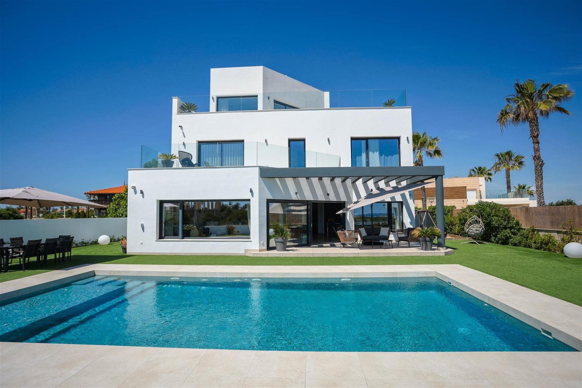 Återförsäljning - Villa -
La Manga del Mar Menor - Costa Calida