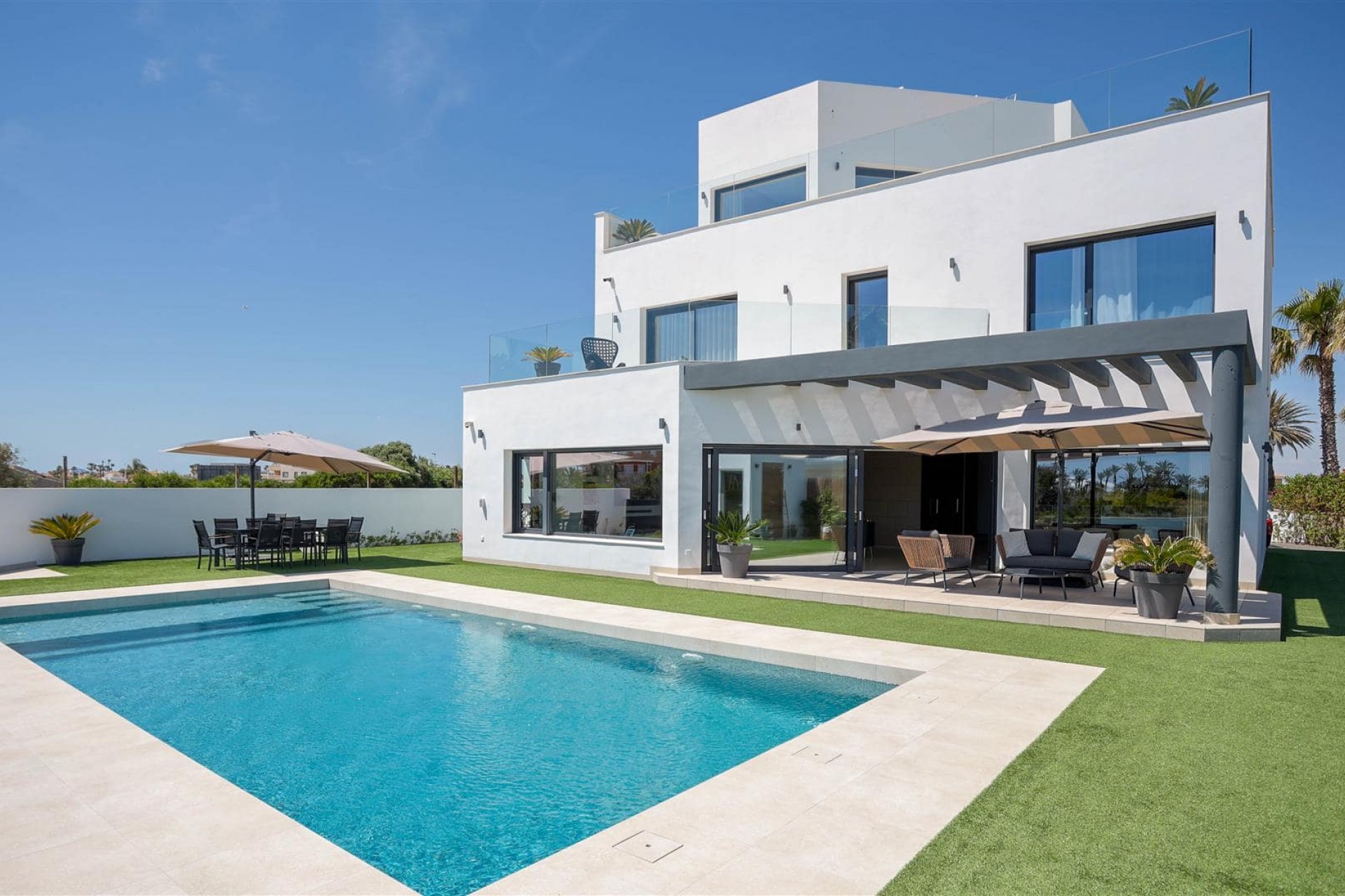 Återförsäljning - Villa -
La Manga del Mar Menor - Costa Calida
