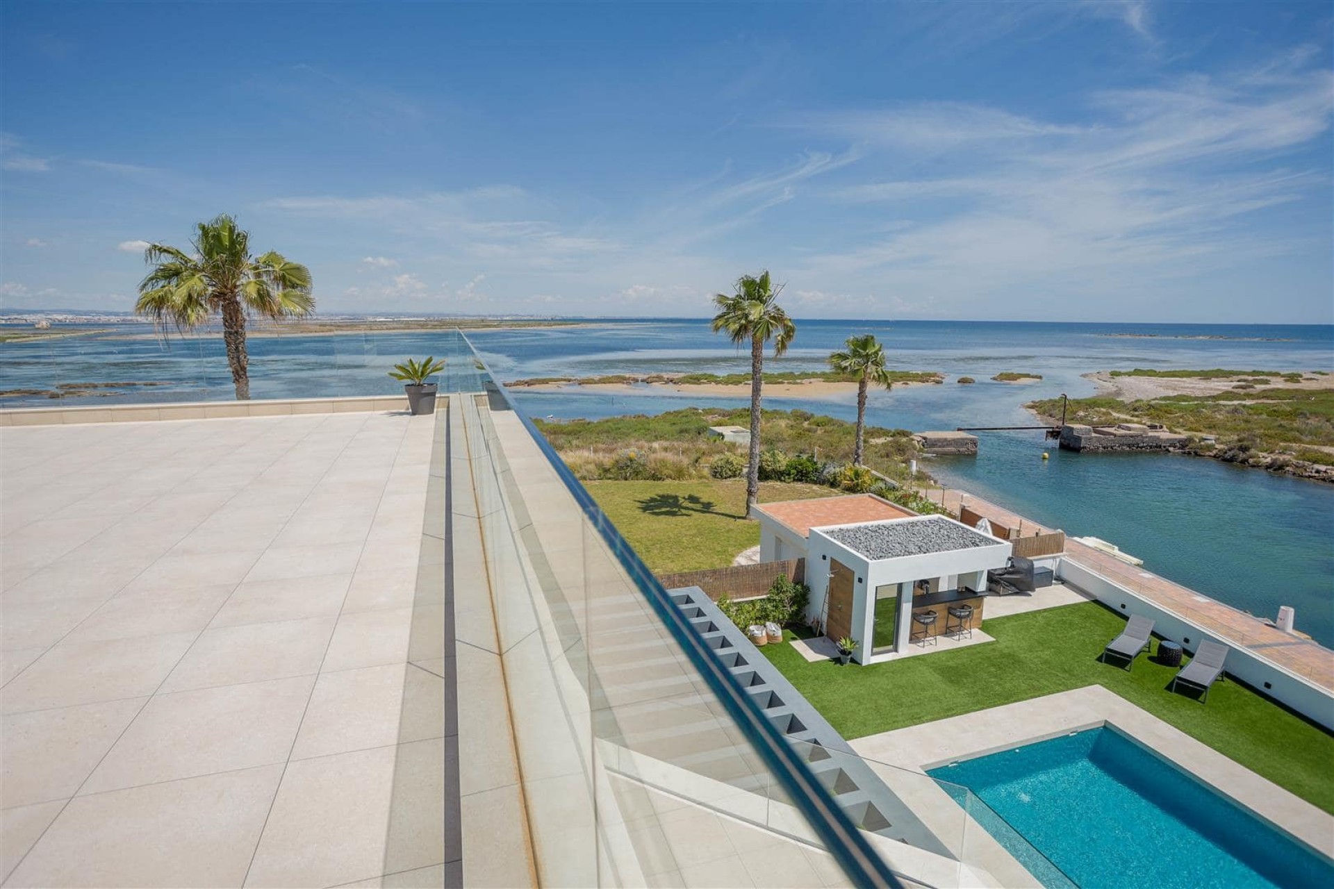 Återförsäljning - Villa -
La Manga del Mar Menor - Costa Calida