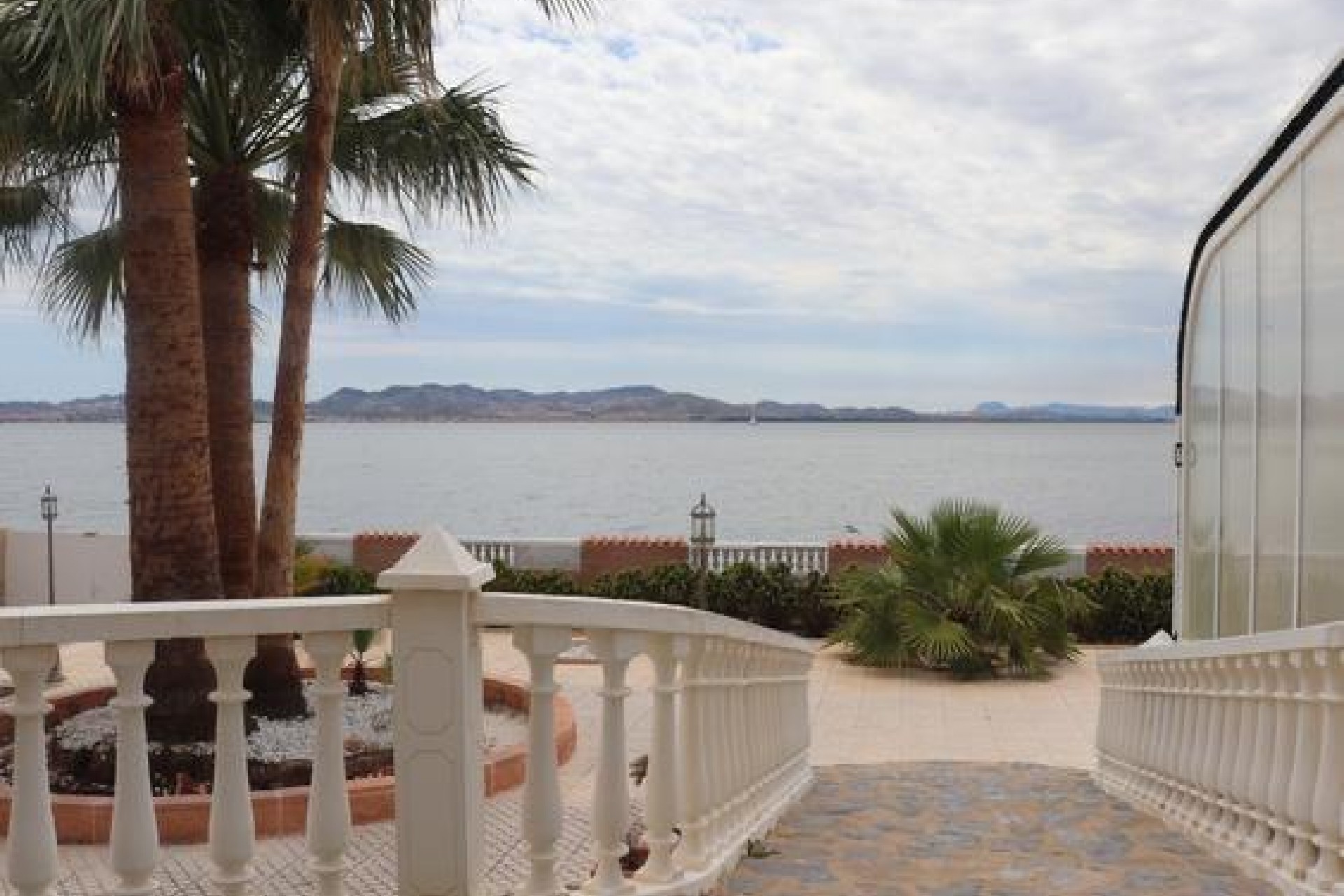 Återförsäljning - Villa -
La Manga del Mar Menor - Km 17