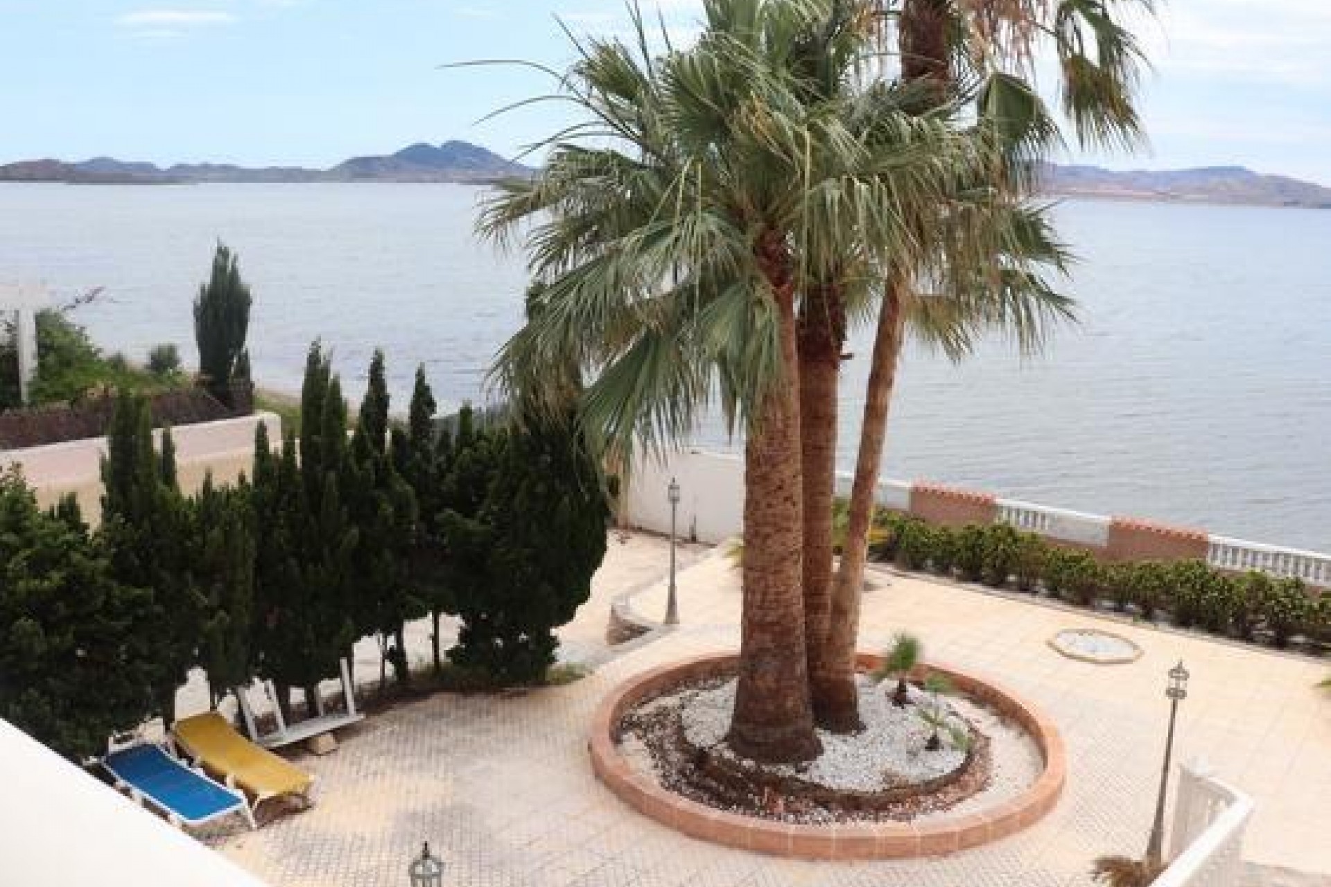 Återförsäljning - Villa -
La Manga del Mar Menor - Km 17