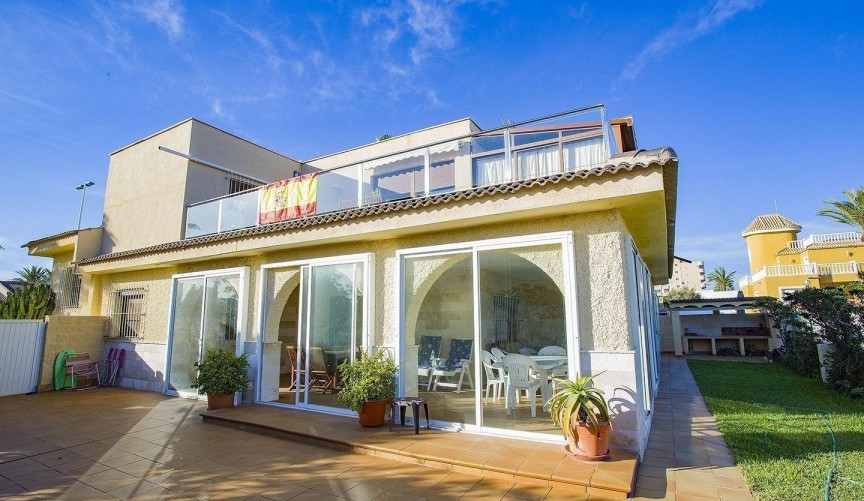 Återförsäljning - Villa -
La Manga del Mar Menor - Playa De Las Gaviotas-el Pedrucho