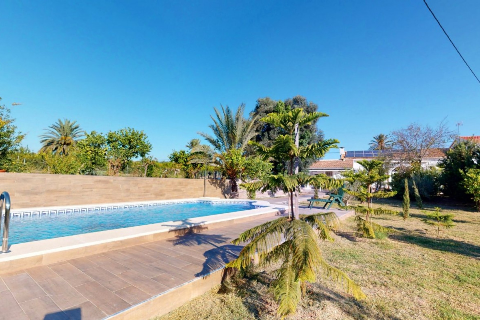 Återförsäljning - Villa -
La Marina - Alicante