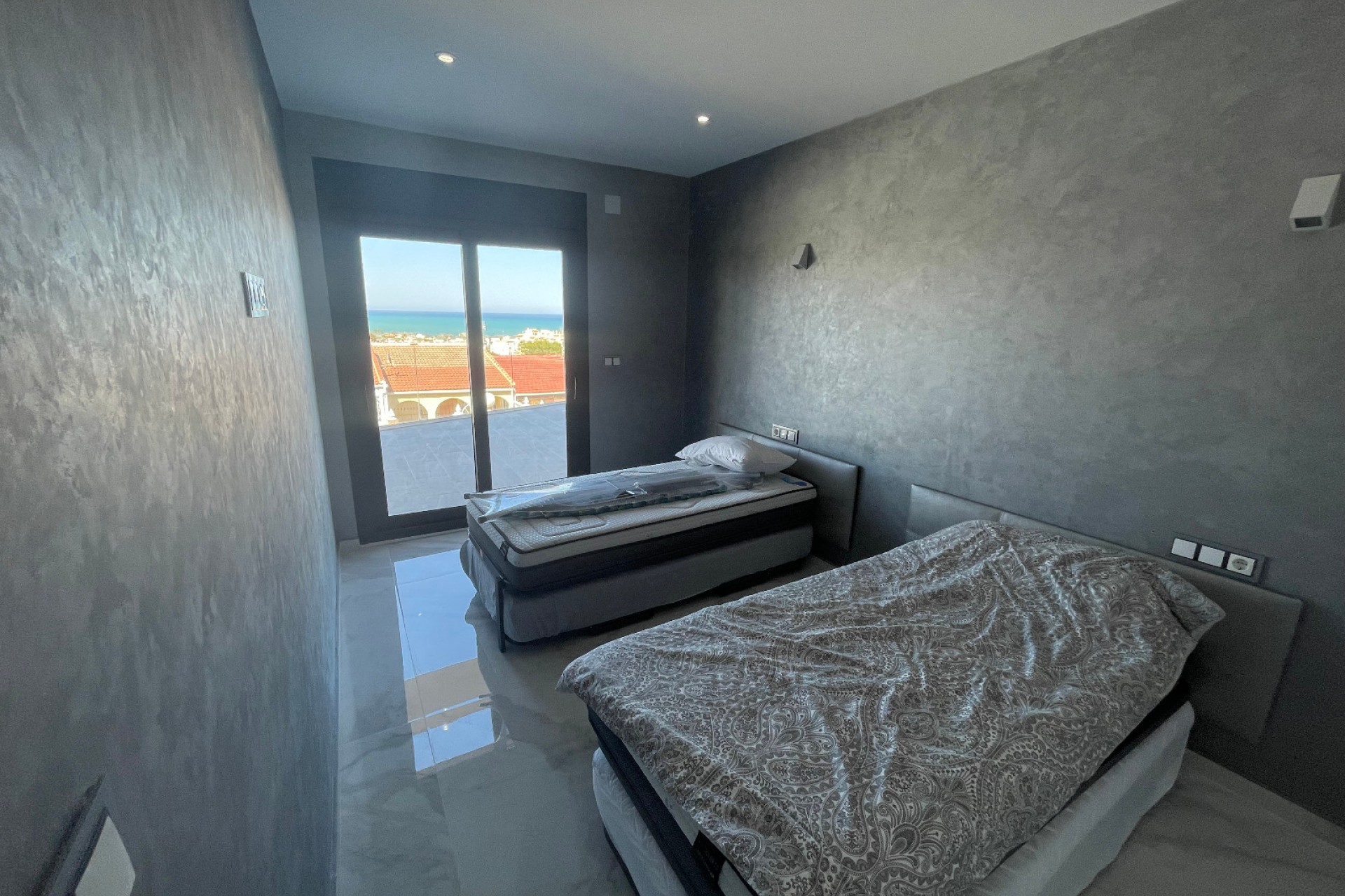 Återförsäljning - Villa -
La Mata - Costa Blanca