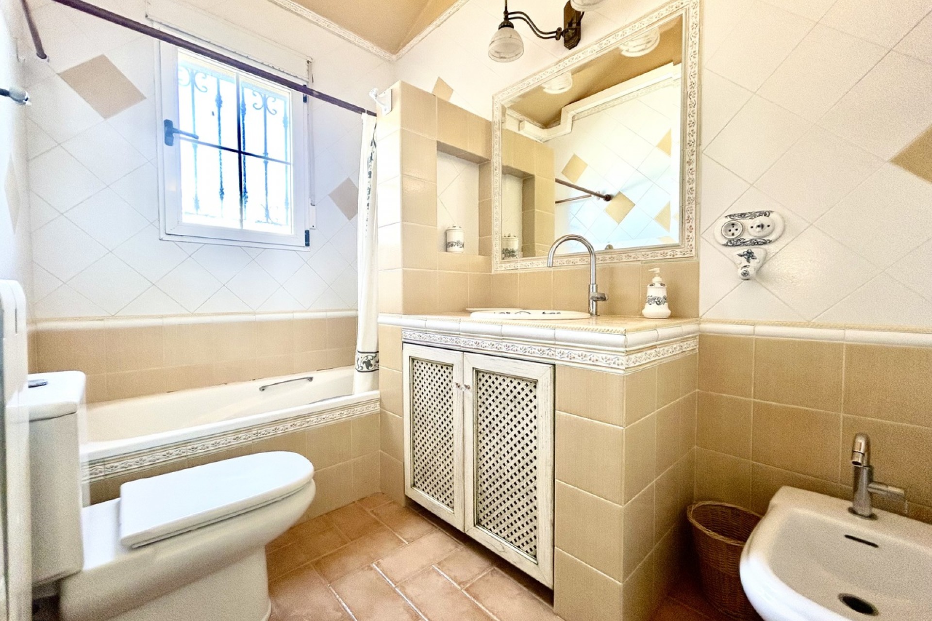 Återförsäljning - Villa -
La Mata - Costa Blanca