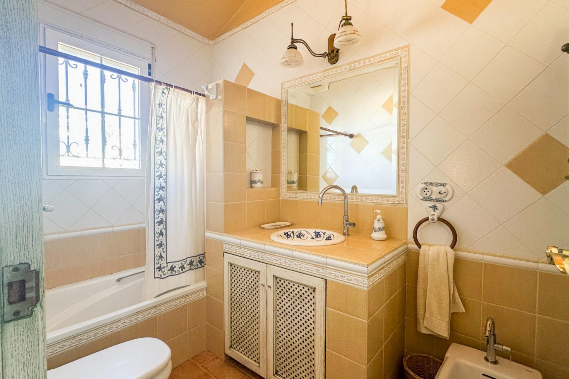 Återförsäljning - Villa -
La Mata - Costa Blanca