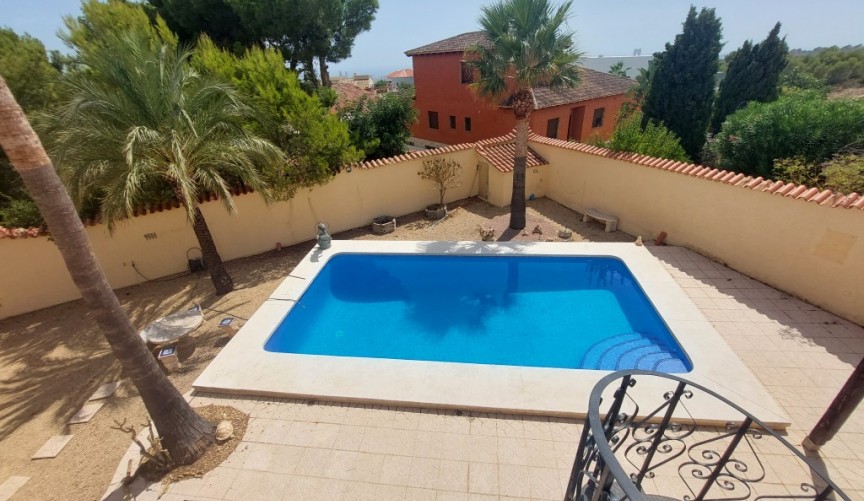 Återförsäljning - Villa -
La Nucía - Costa Blanca