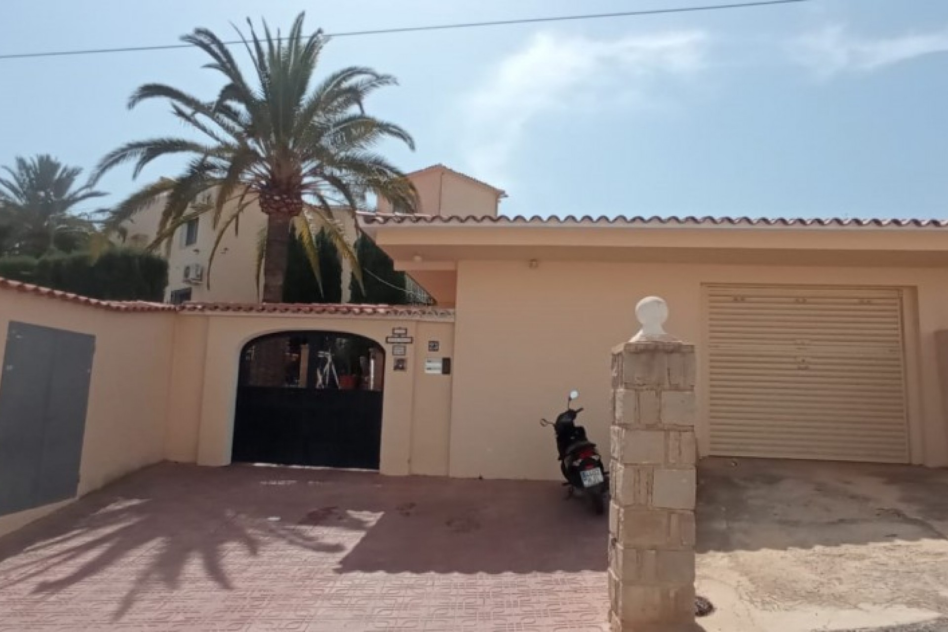 Återförsäljning - Villa -
La Nucía - Costa Blanca