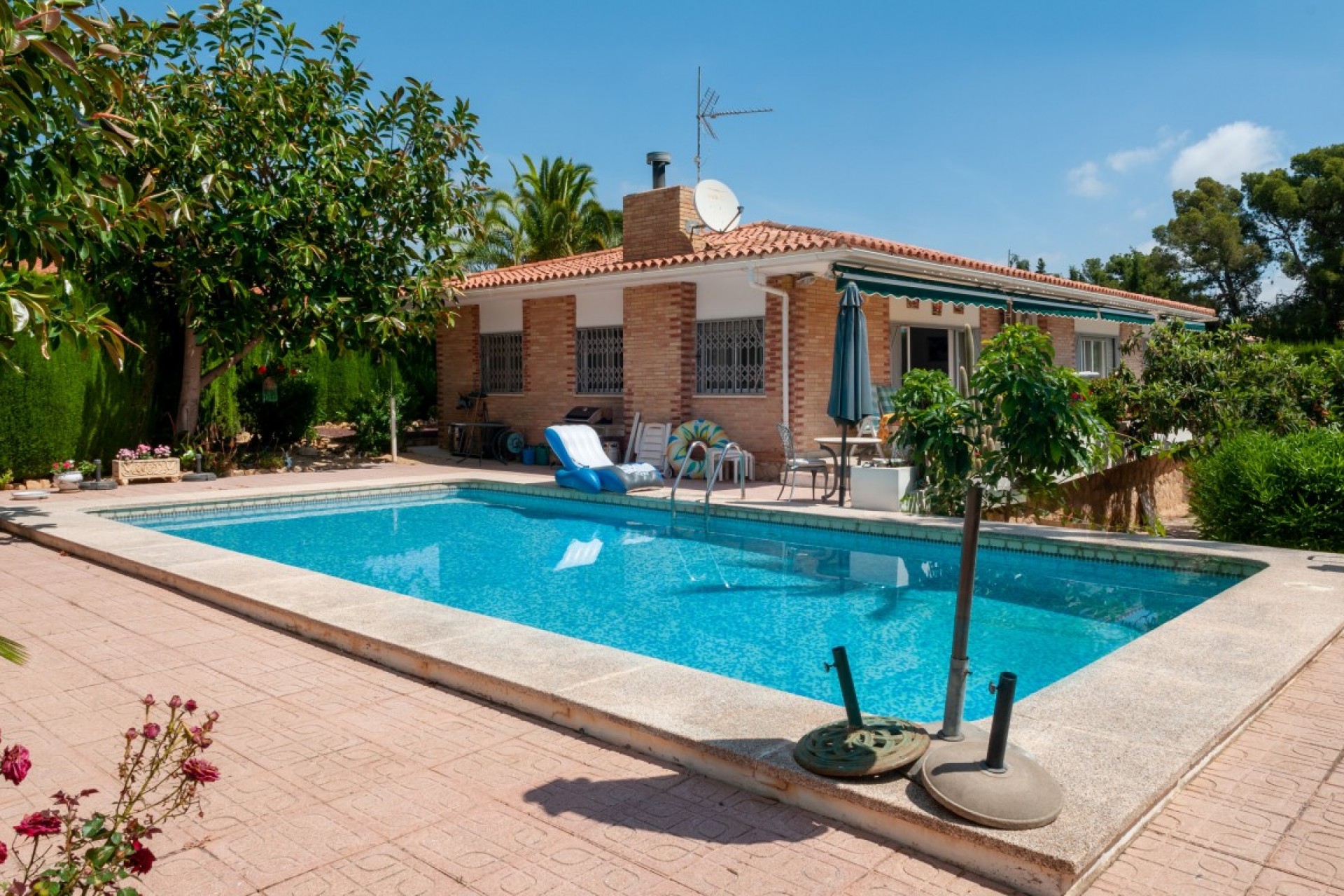 Återförsäljning - Villa -
La Nucía - Costa Blanca