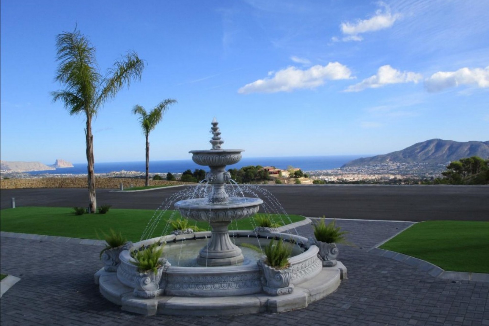 Återförsäljning - Villa -
La Nucía - Costa Blanca