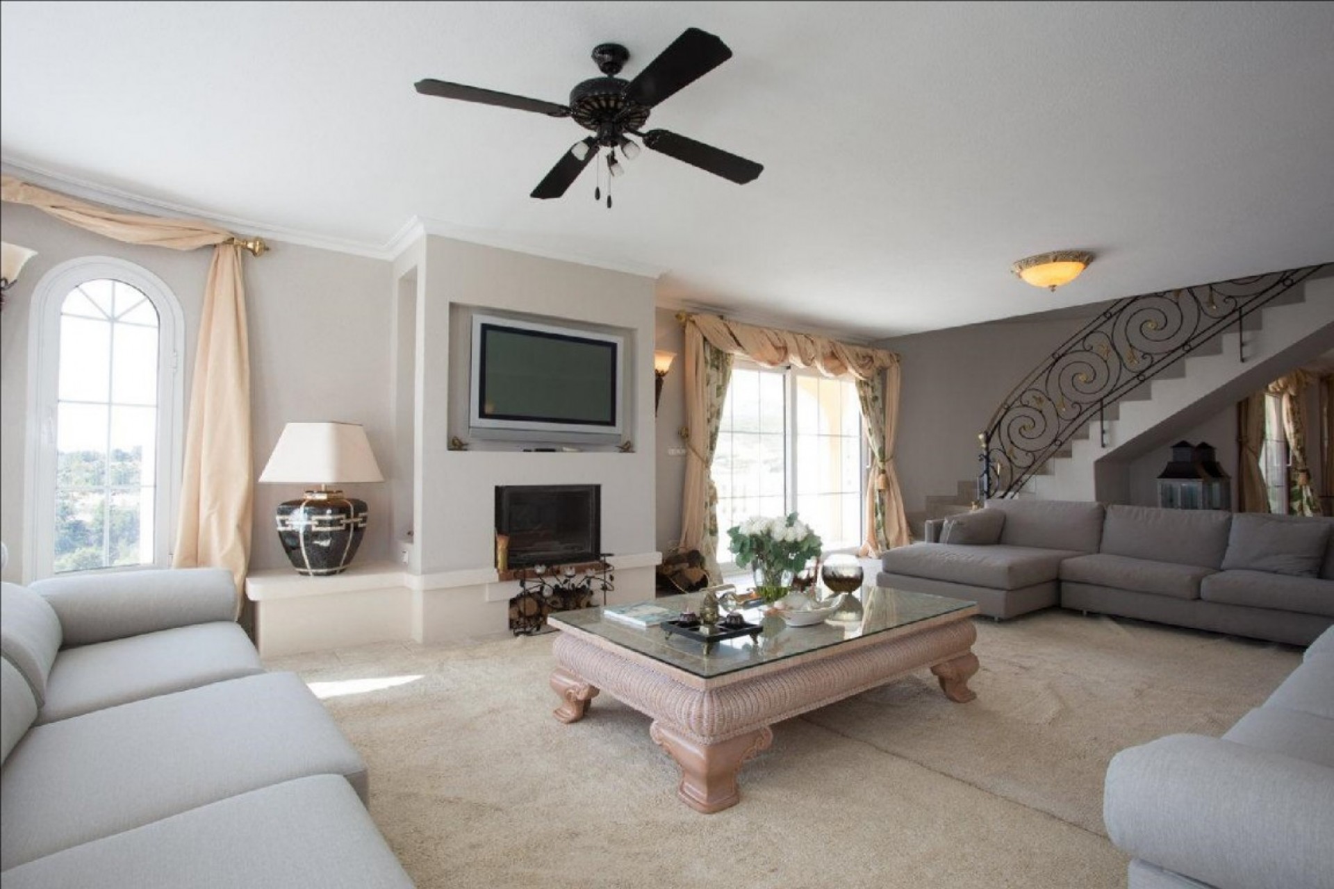 Återförsäljning - Villa -
La Nucía - Costa Blanca