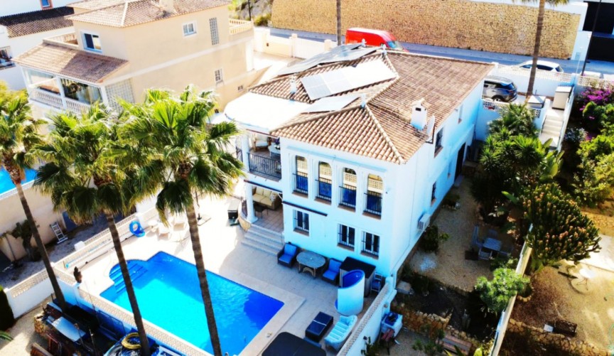 Återförsäljning - Villa -
La Nucía - Costa Blanca