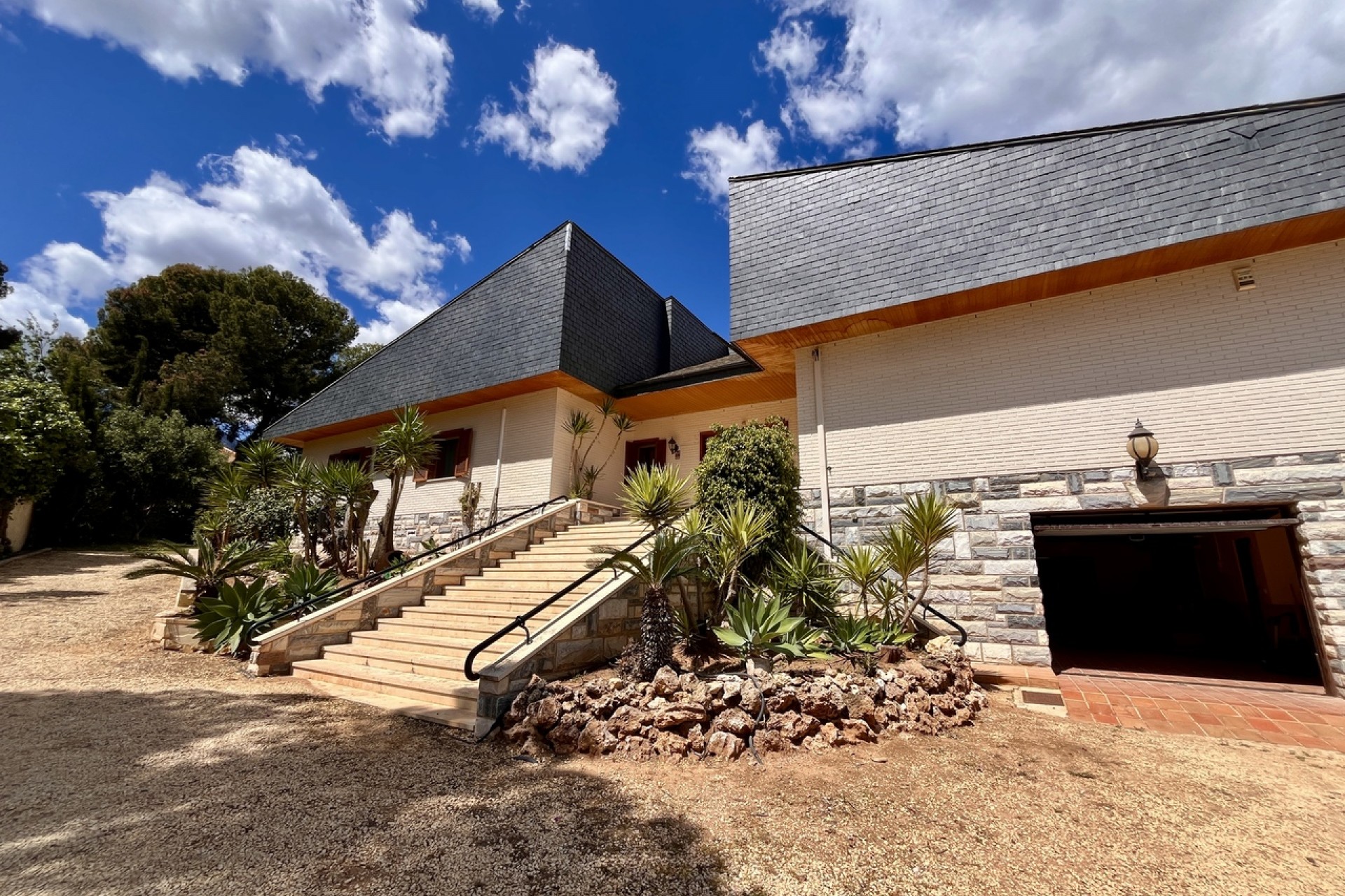 Återförsäljning - Villa -
La Nucía - Costa Blanca