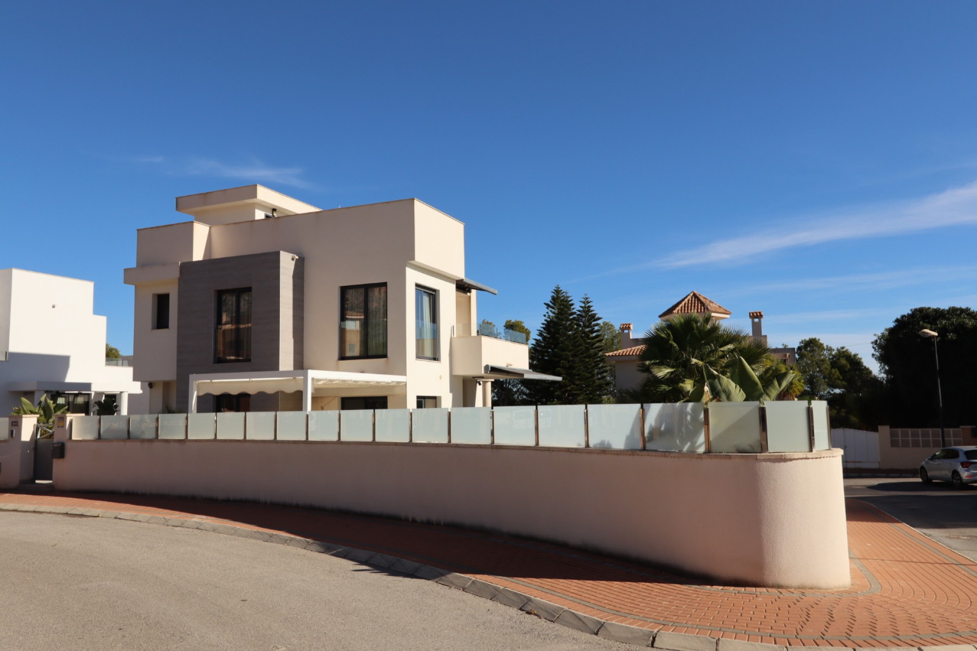 Återförsäljning - Villa -
La Nucía - Costa Blanca