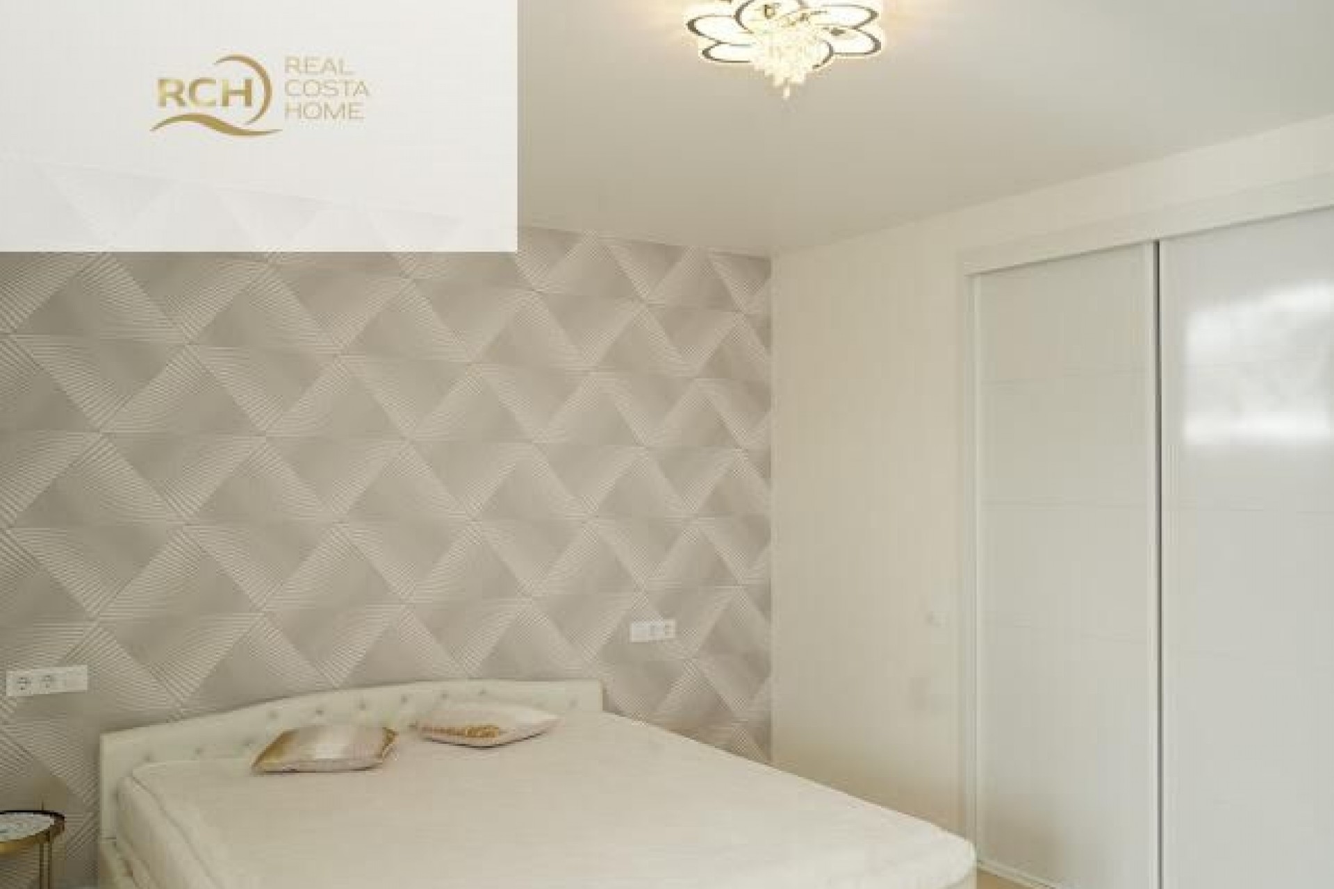 Återförsäljning - Villa -
La Nucía - Montebello - Nou Espai