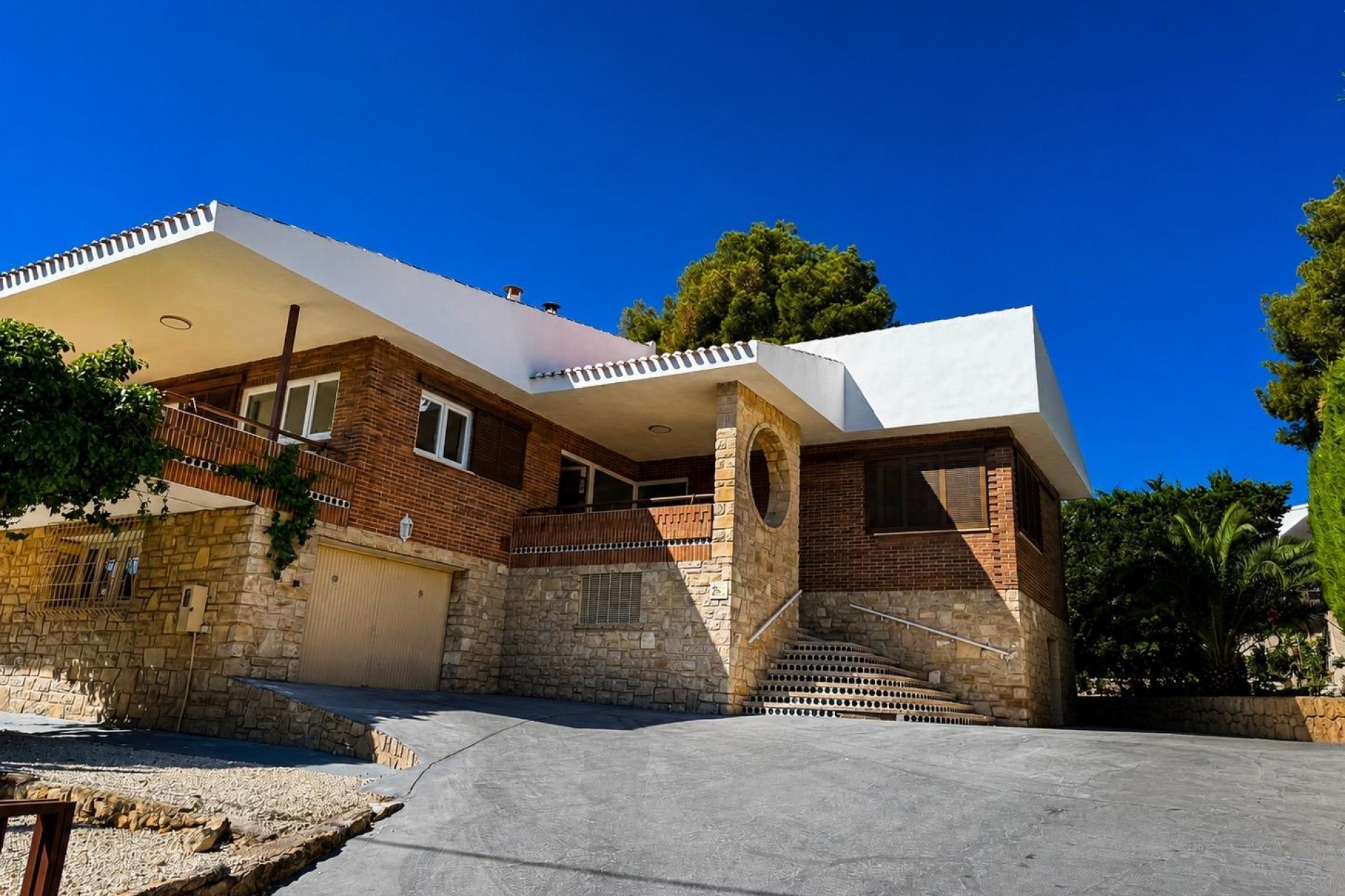 Återförsäljning - Villa -
La Nucía - Montebello - Nou Espai
