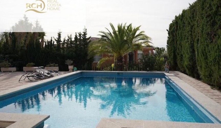 Återförsäljning - Villa -
La Nucía - Montebello - Nou Espai