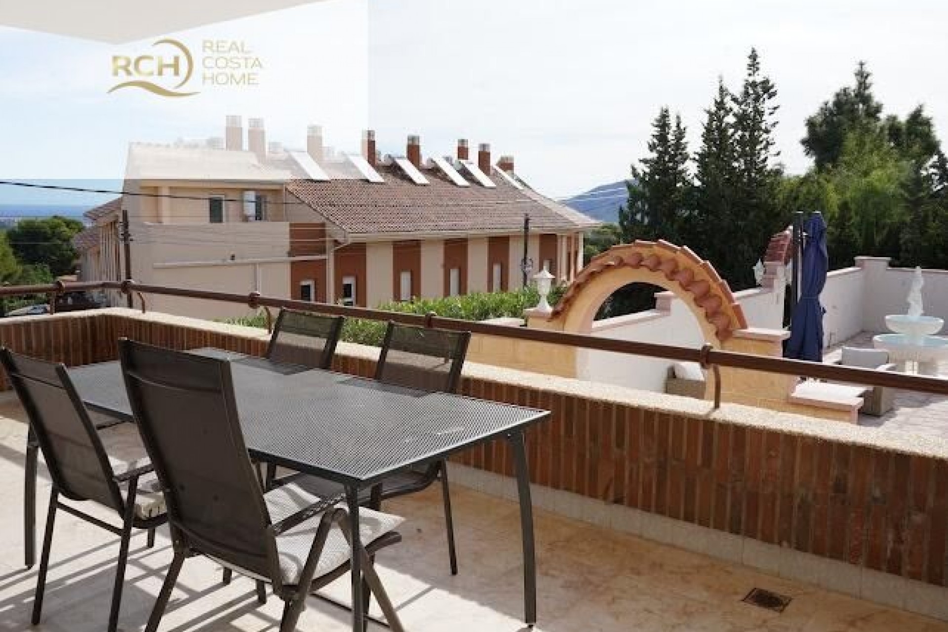 Återförsäljning - Villa -
La Nucía - Montebello - Nou Espai