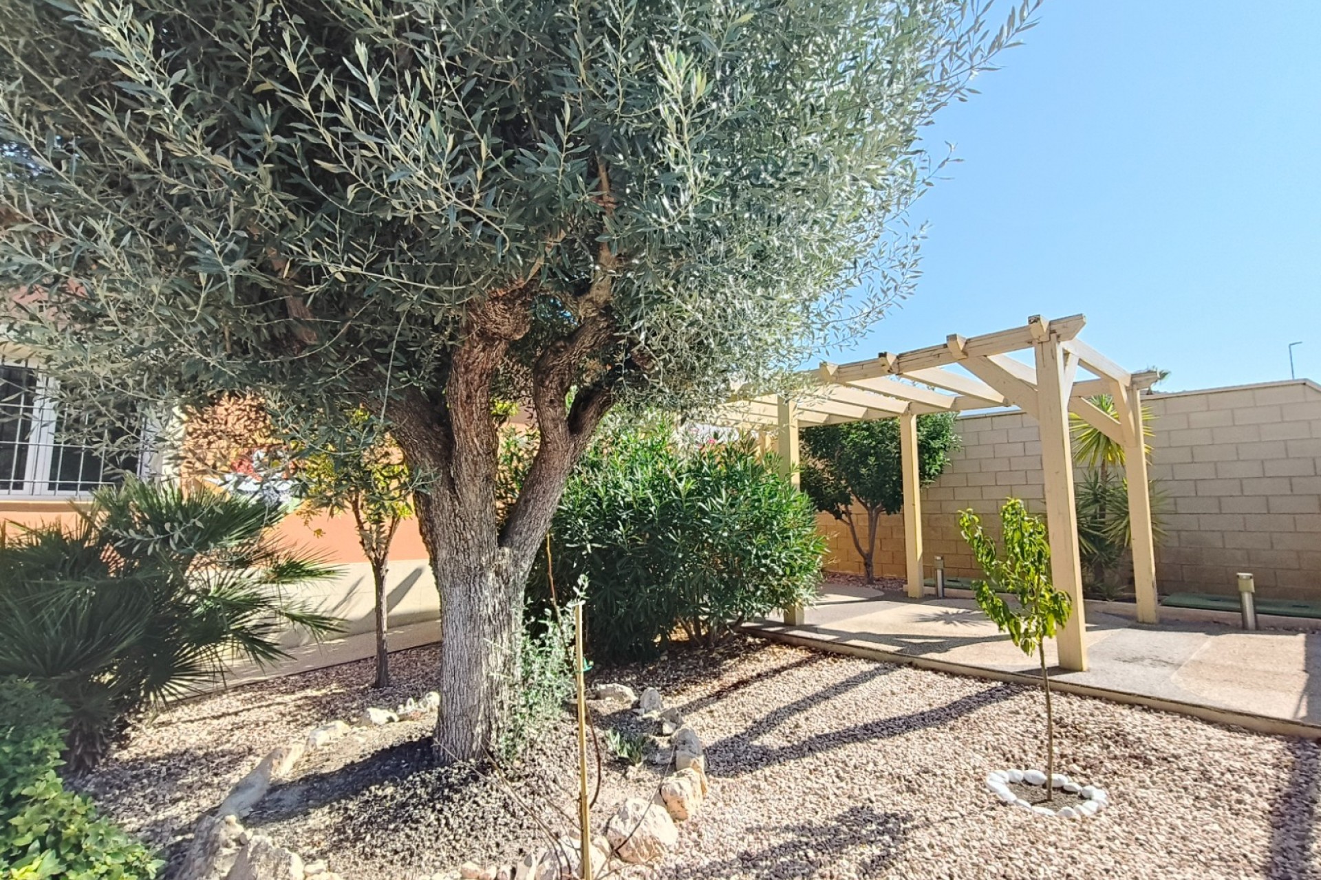 Återförsäljning - Villa -
La Romana - Inland