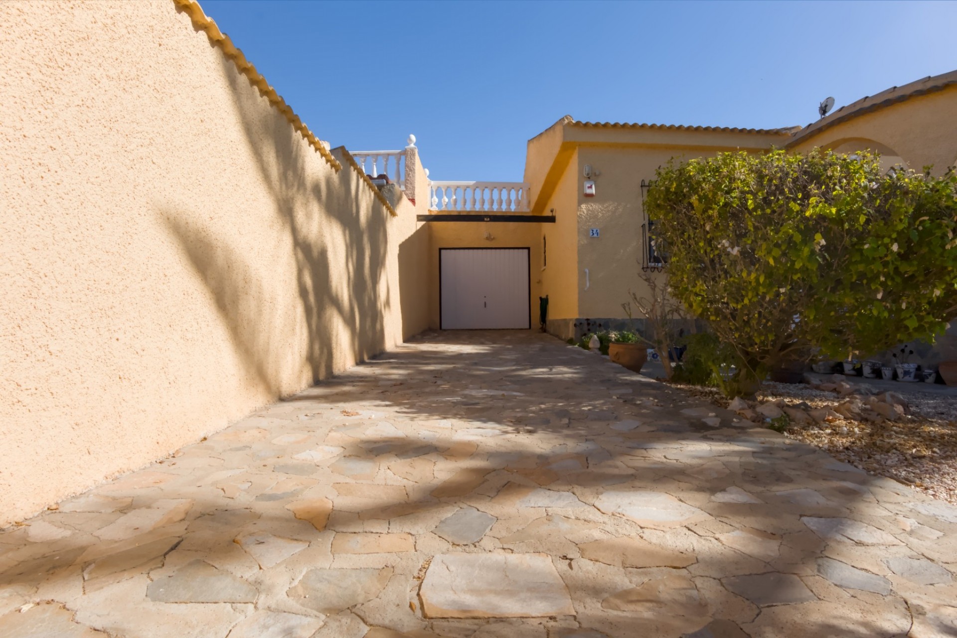 Återförsäljning - Villa -
La Siesta - Costa Blanca