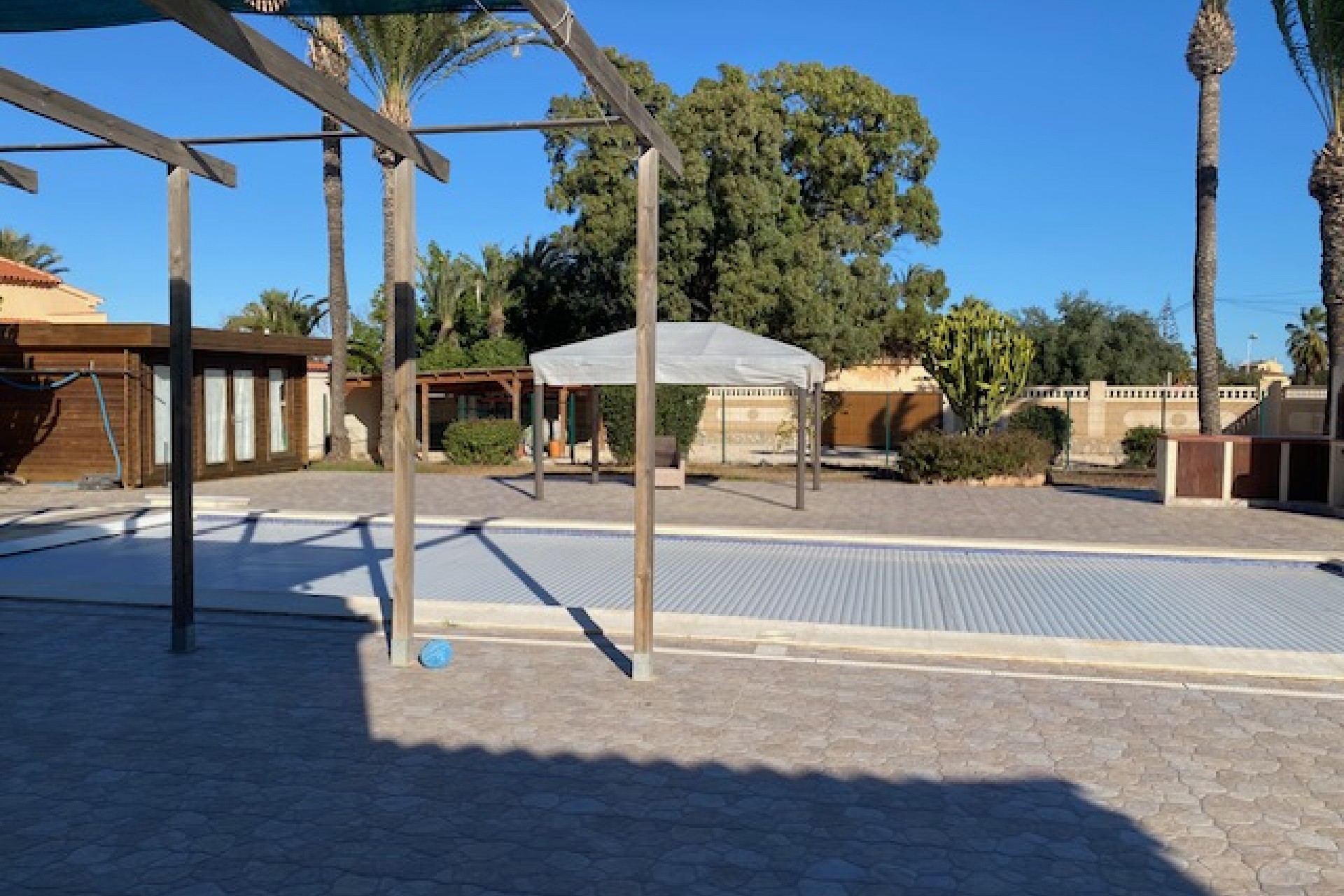 Återförsäljning - Villa -
La Siesta - Costa Blanca