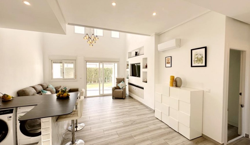 Återförsäljning - Villa -
La Torre Golf Resort - Inland