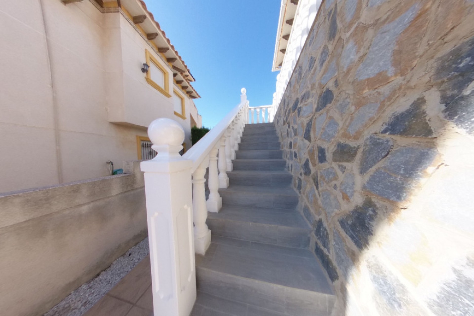 Återförsäljning - Villa -
La Zenia - Costa Blanca